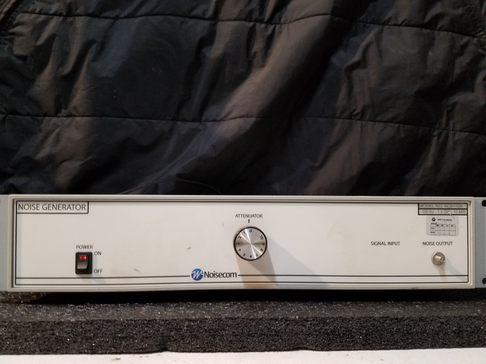 NoiseCom NC6110A Noise Generator *Power Tested*