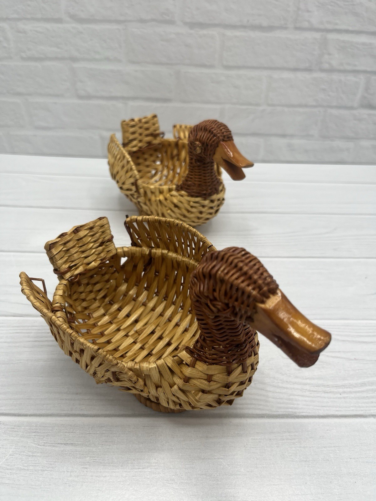 Duck-Shaped Small Wicker Decorative Basket Set of 2 Brown Beige Country Cottage