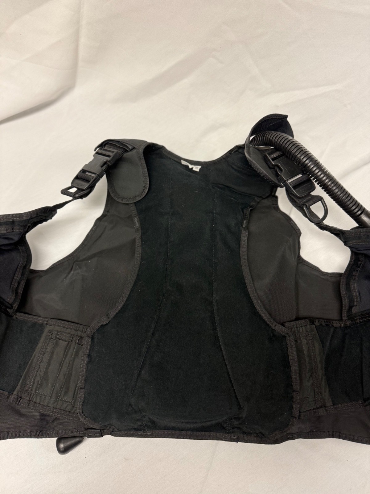 SeaQuest Diva QD BCD; Size Medium Used but in excellent condition ,0327