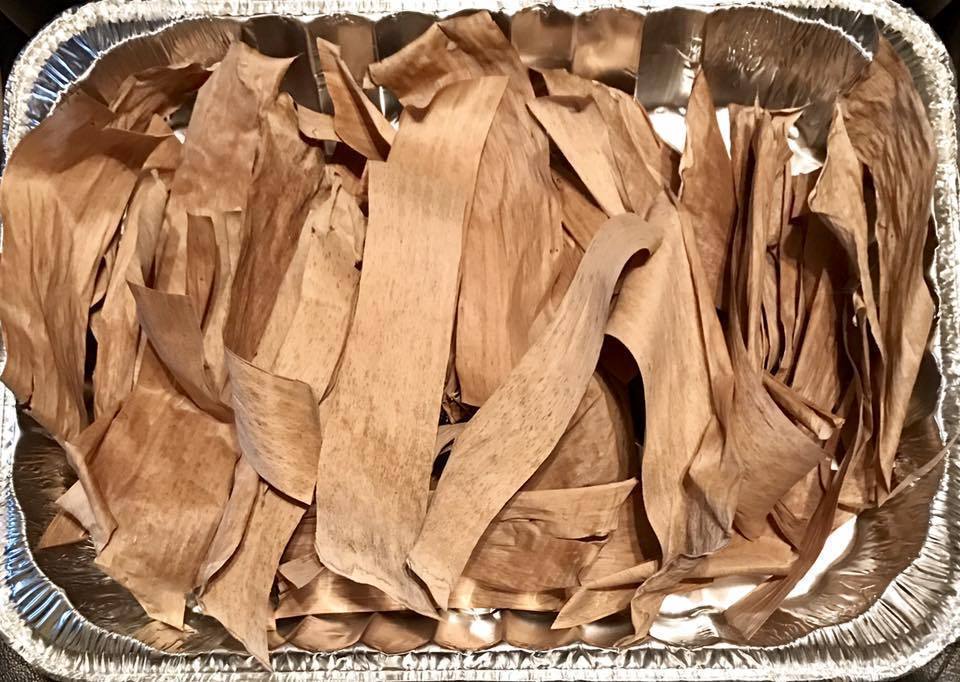 Dried Banana Leaf's  Anti Bacteria Relieve stress Fish Aquarium 100 gm 350 pcs