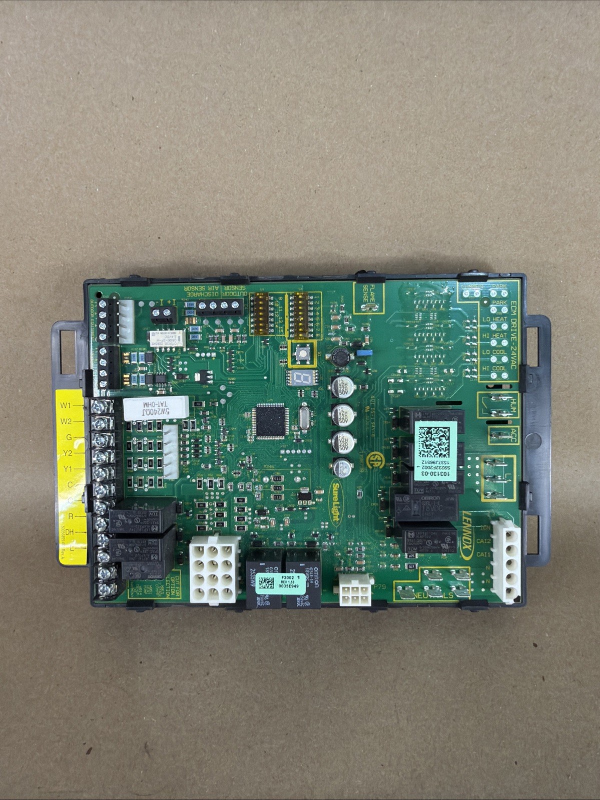 TESTED🔥 LENNOX 103130-03 Control Circuit Board SureLight S9232F2002 (C2)