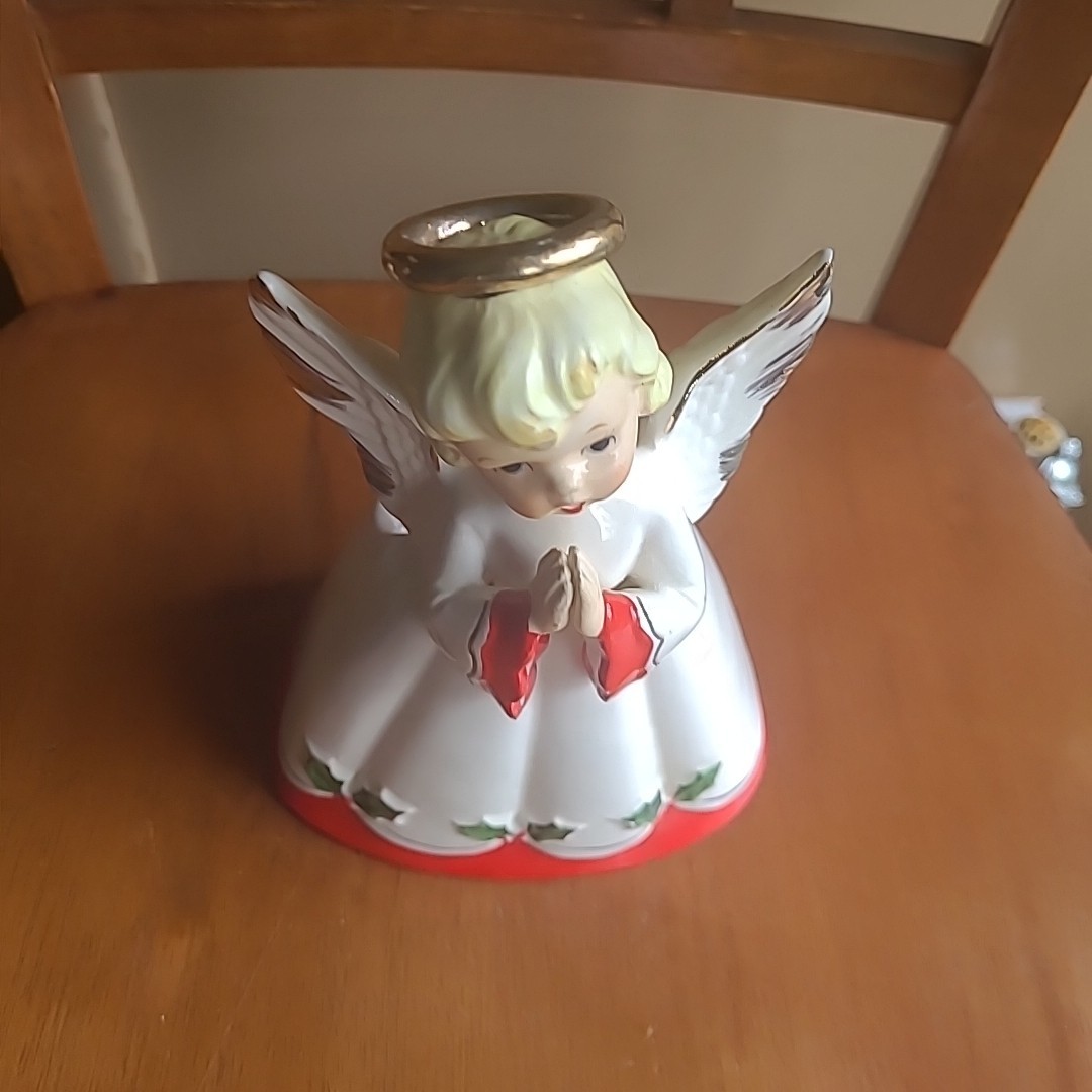 Norcrest Japan Christmas Angel Planter Vase X-178 Holly Leaves Praying Hands 7"