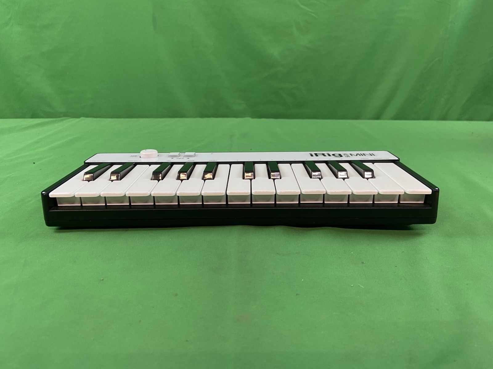 iRig Keys Mini 25 Key Universal Keyboard Controller Piano-UNTESTED