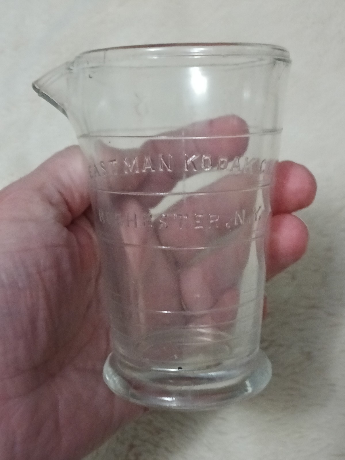 Vintage Eastman Kodak Co Photographic 4oz Measuring Beaker Glass Rochester N.Y.