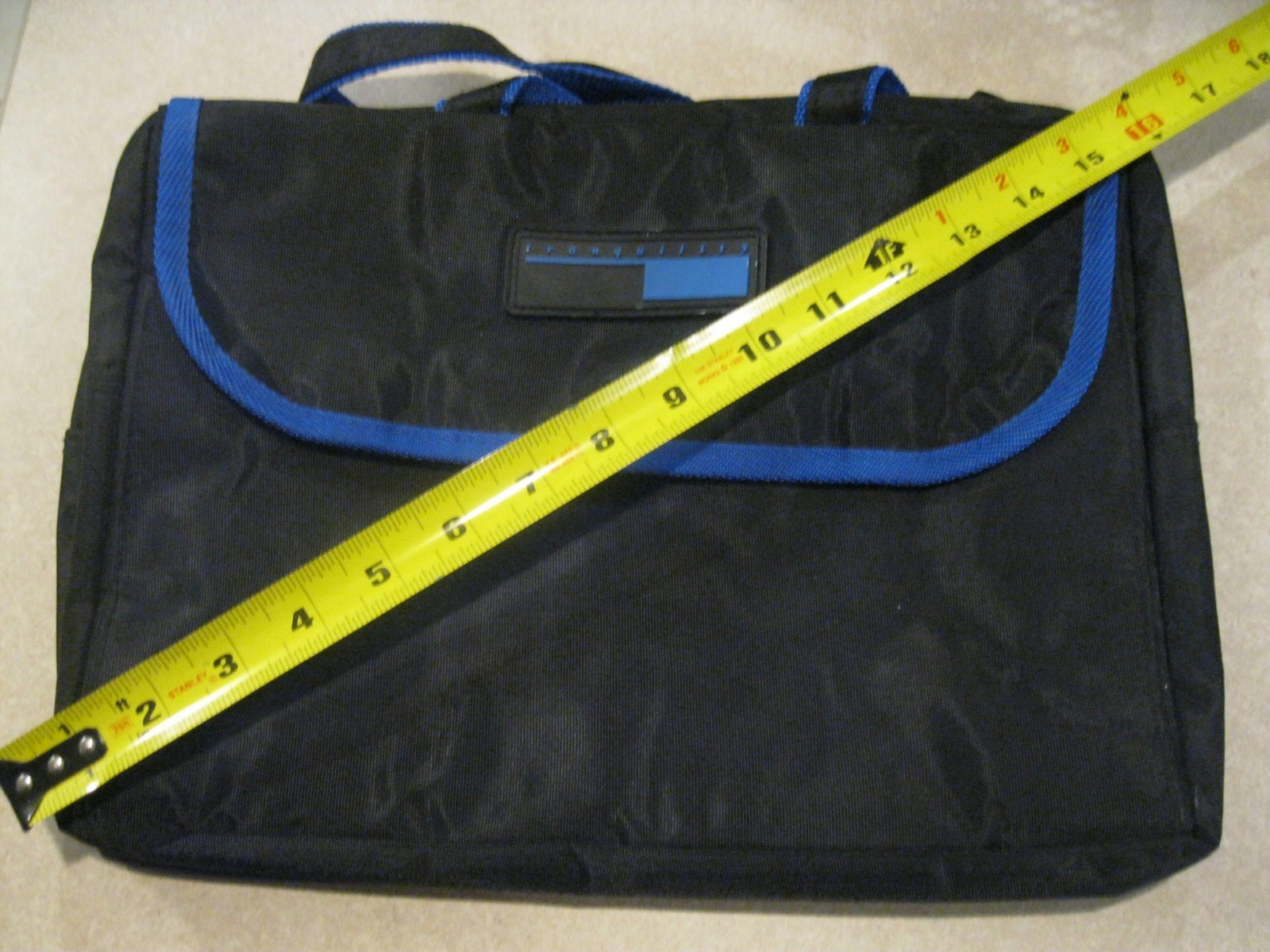 Tranquility Laptop Case 14 Inch Polyester Black / Blue