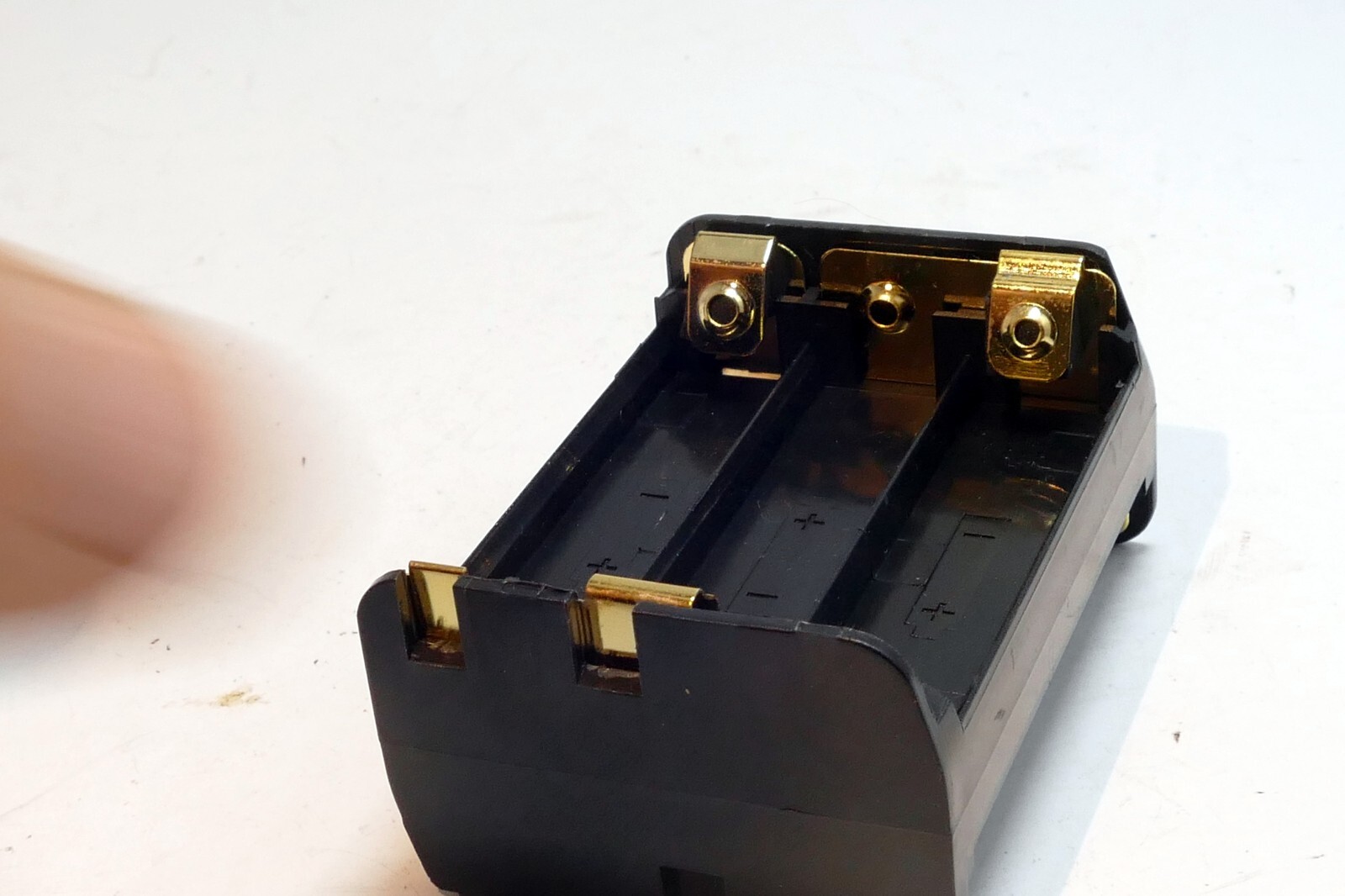 Flash 6AA Batteries Holder 6 Aa size (not sure what brand)