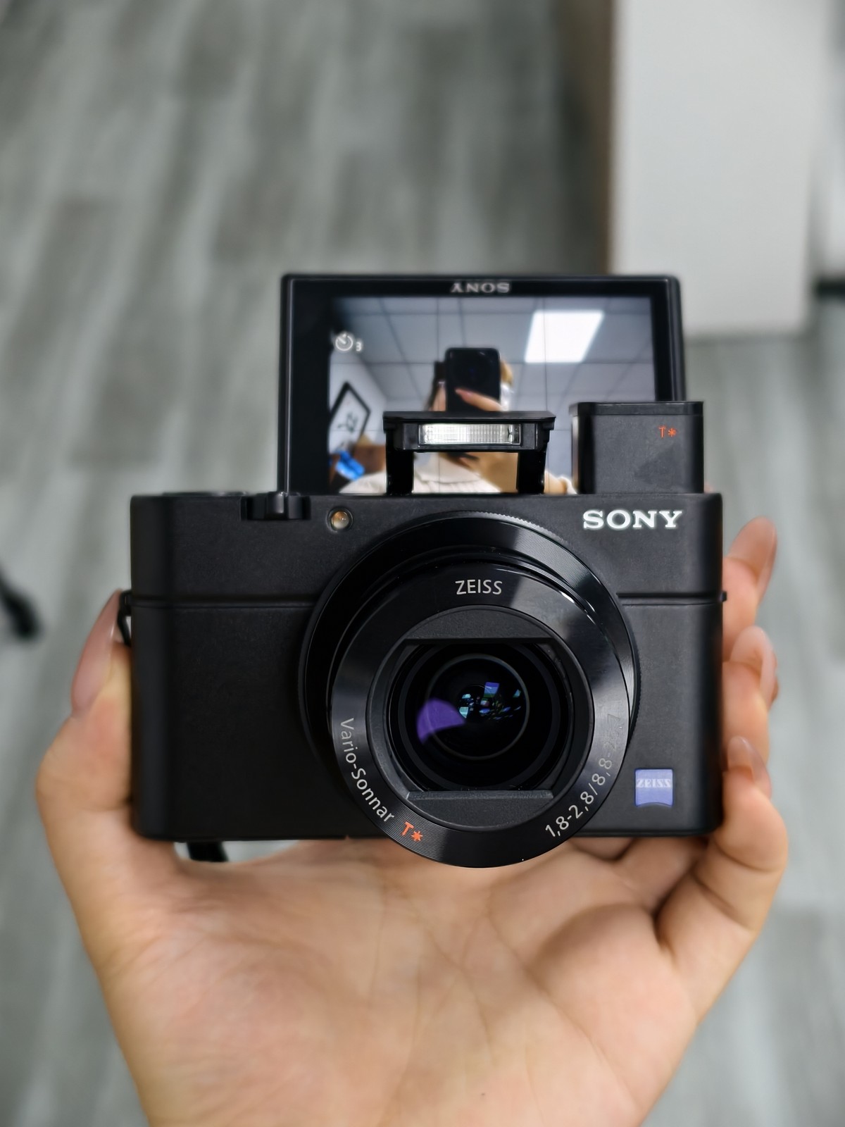Sony DSC-RX100 III RX100 M3 20.1 MP SLR Digital Camera Built-in WiFi NFCP-95%NEW