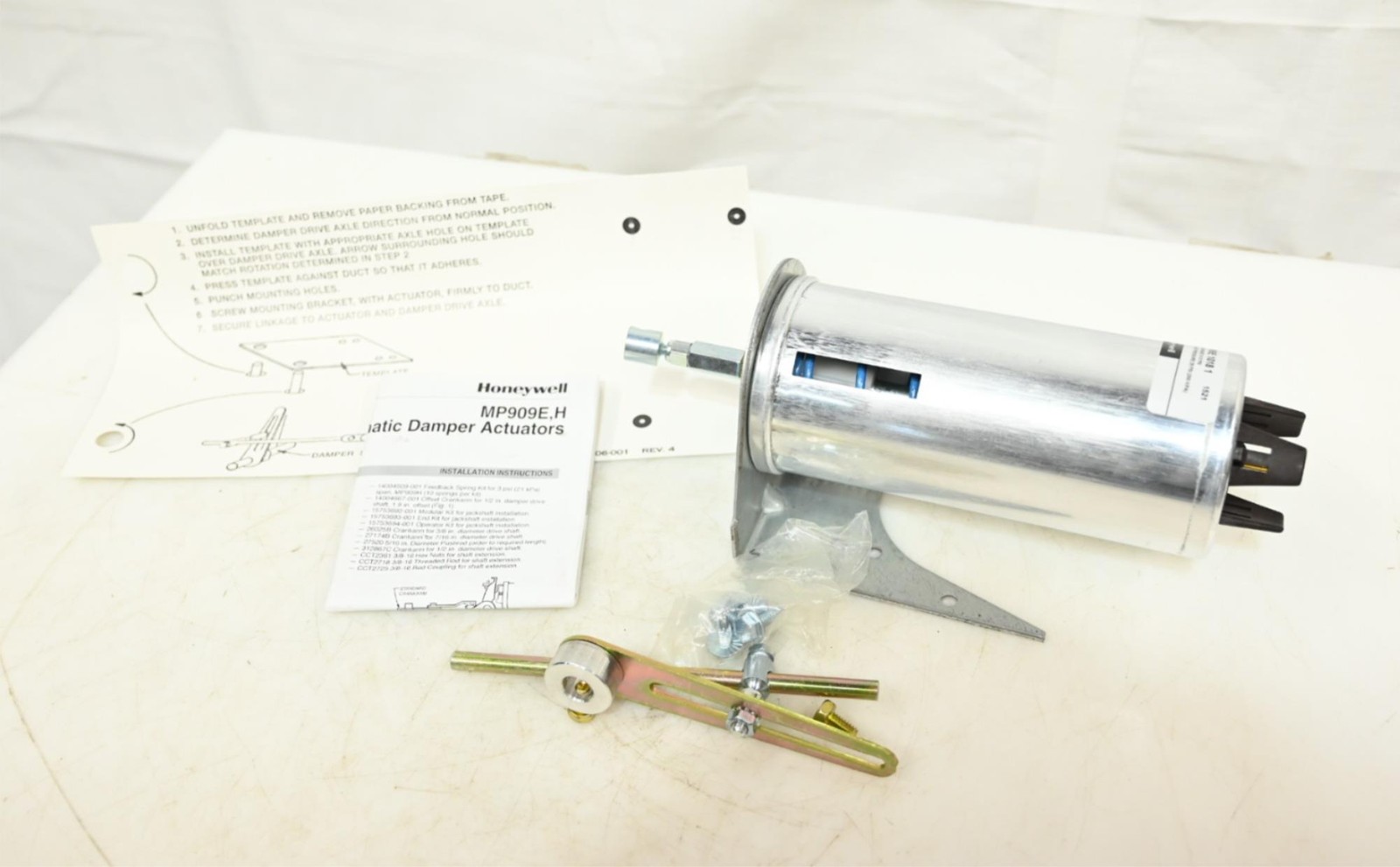 Honeywell MP909E 1018 1 Pneumatic Damper Actuator, 3-13 PSI