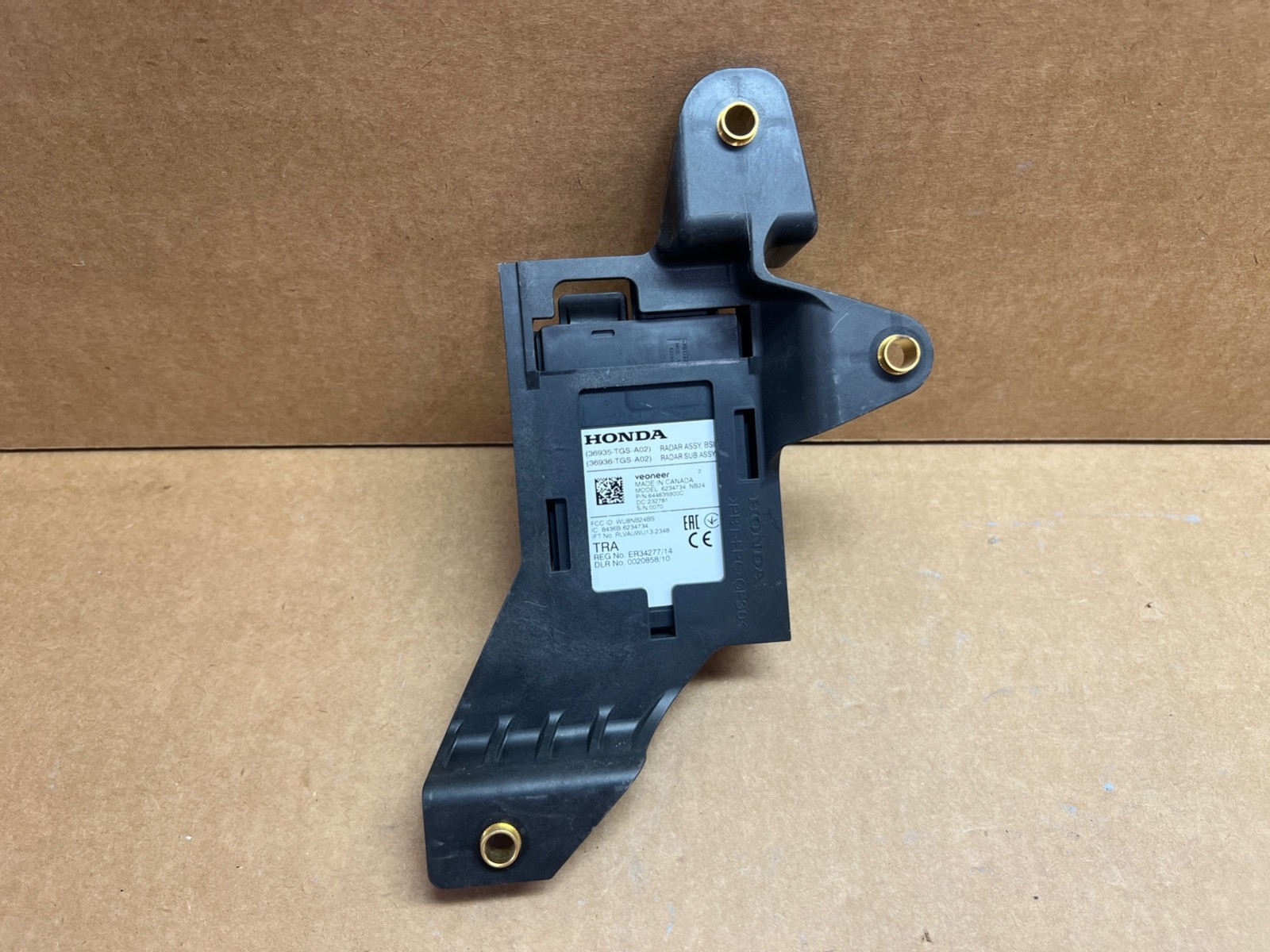 OEM 2019-2023 HONDA PASSPORT REAR LEFT BLIND SPOT RADAR SENSOR 36935-TGS-A02