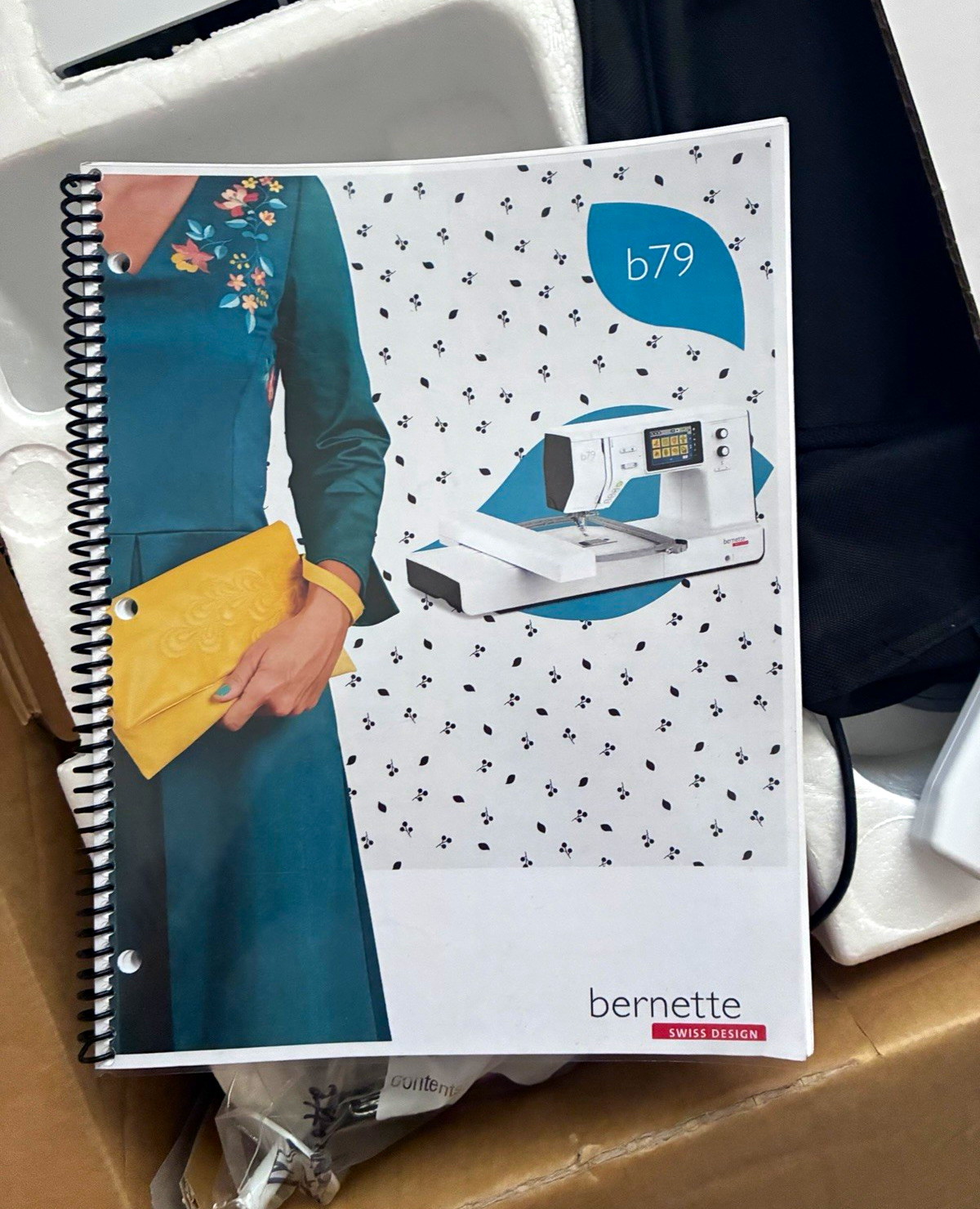 bernette b79 Computerized Sewing/Embroidery Combo Machine Portable Free Arm