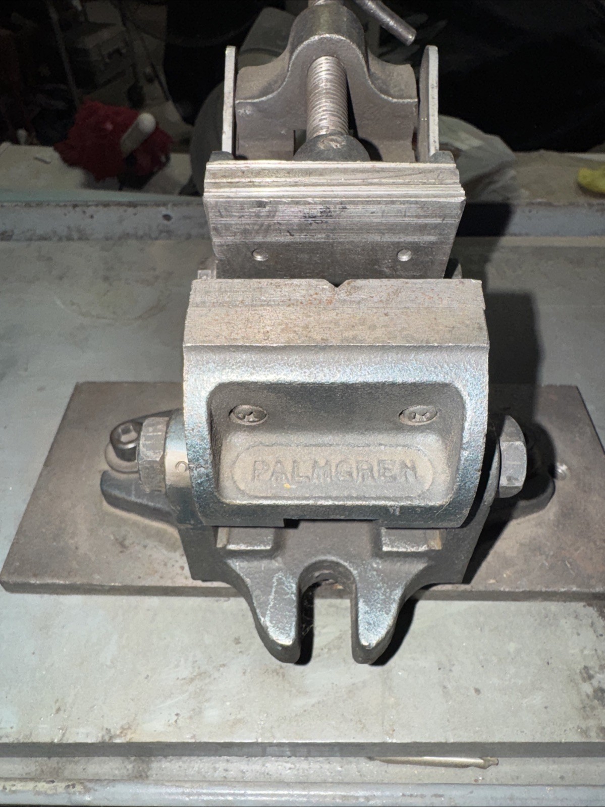The Palmgren Angle Vises are the perfect tool. Made In USA !!