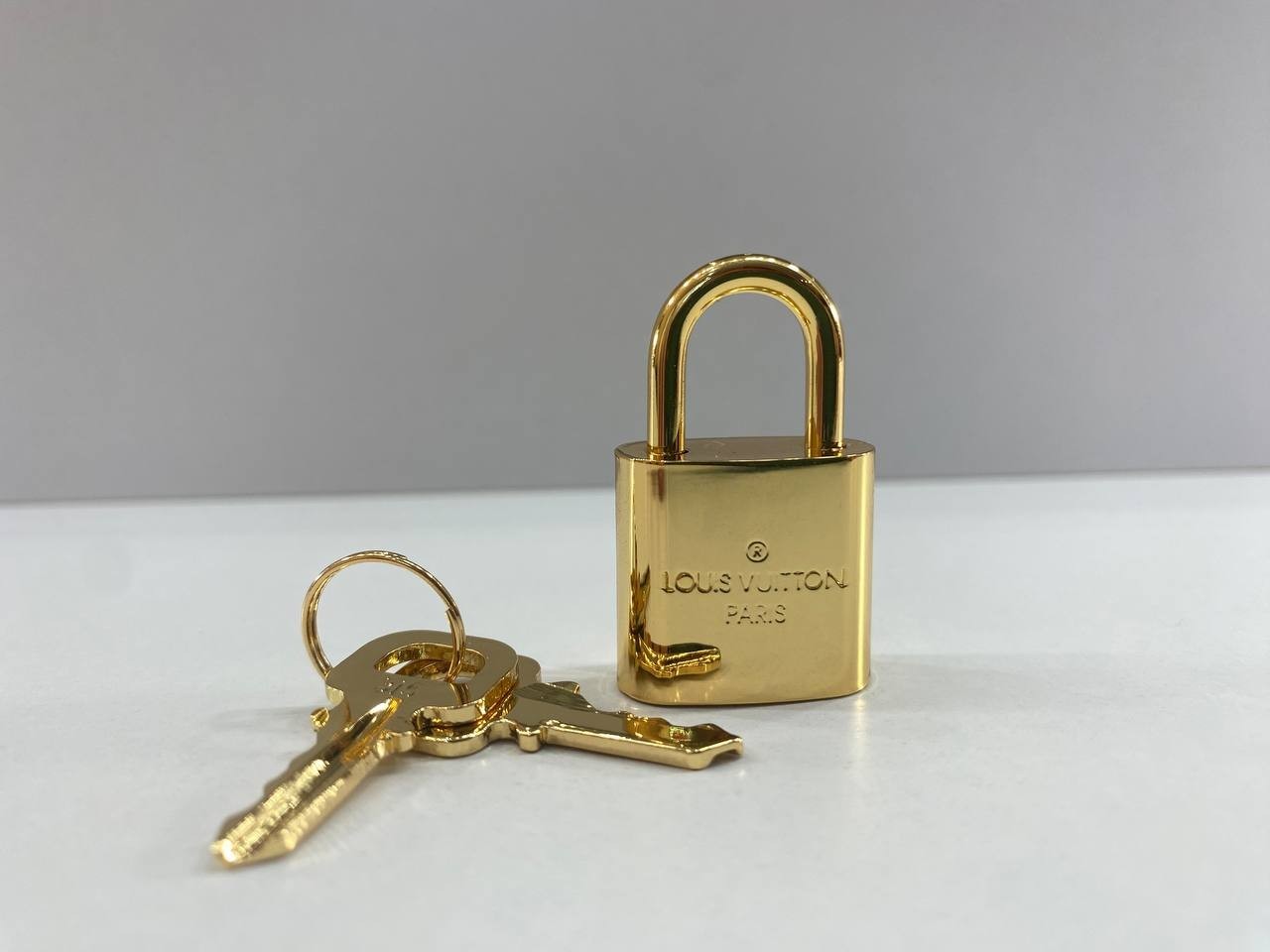 Louis Vuitton PadLock Lock 2 Key Gold brass Number 315 Authentic