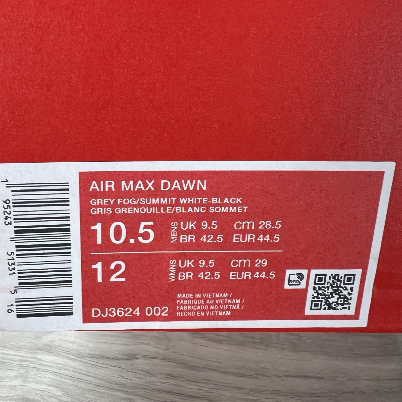 Nike Air Max Dawn Grey Fog DJ3624-002 Mens Size 10.5 New With Box