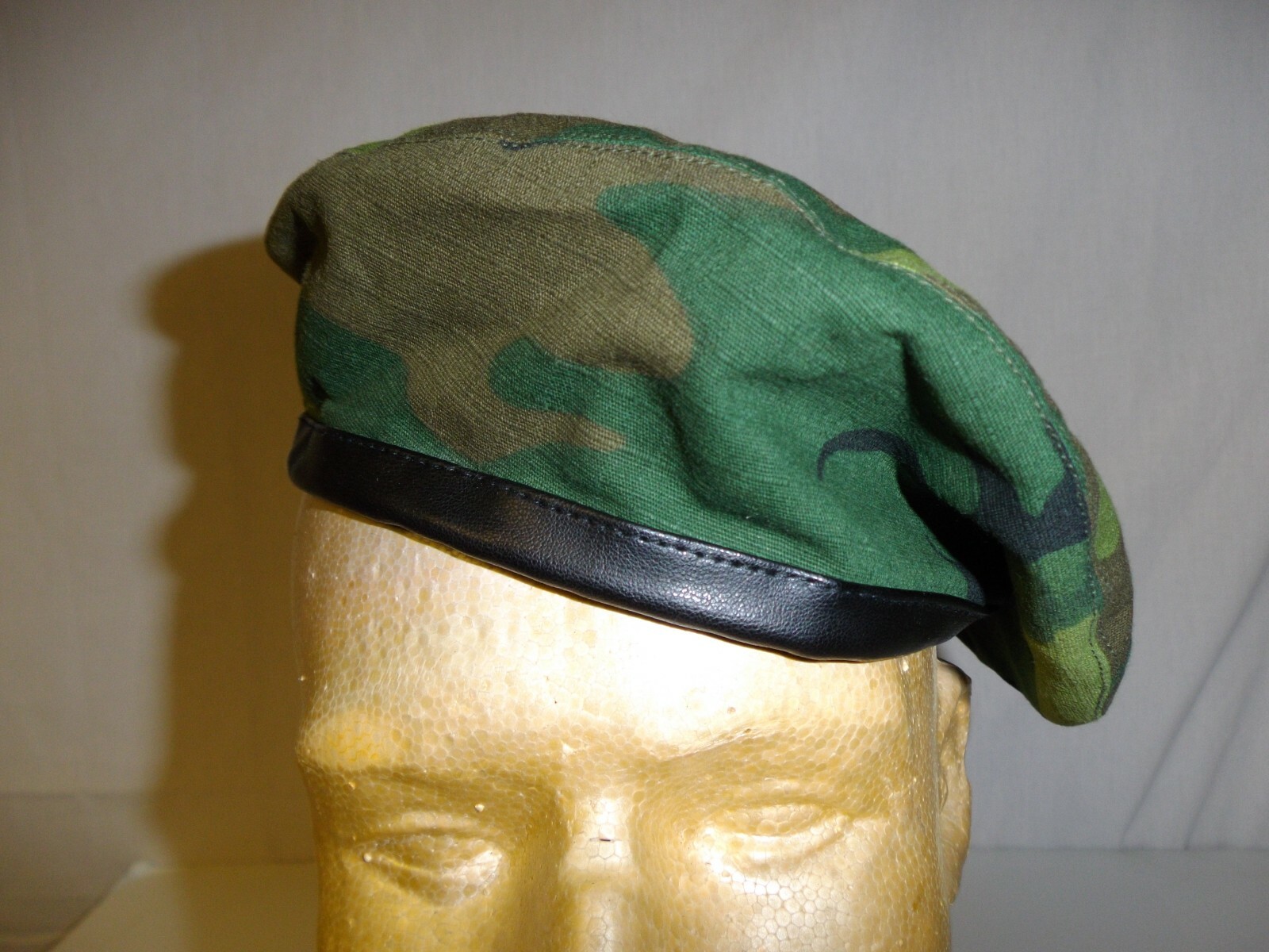 b1150-58  Vietnam US ERDL Beret size 58 W6C