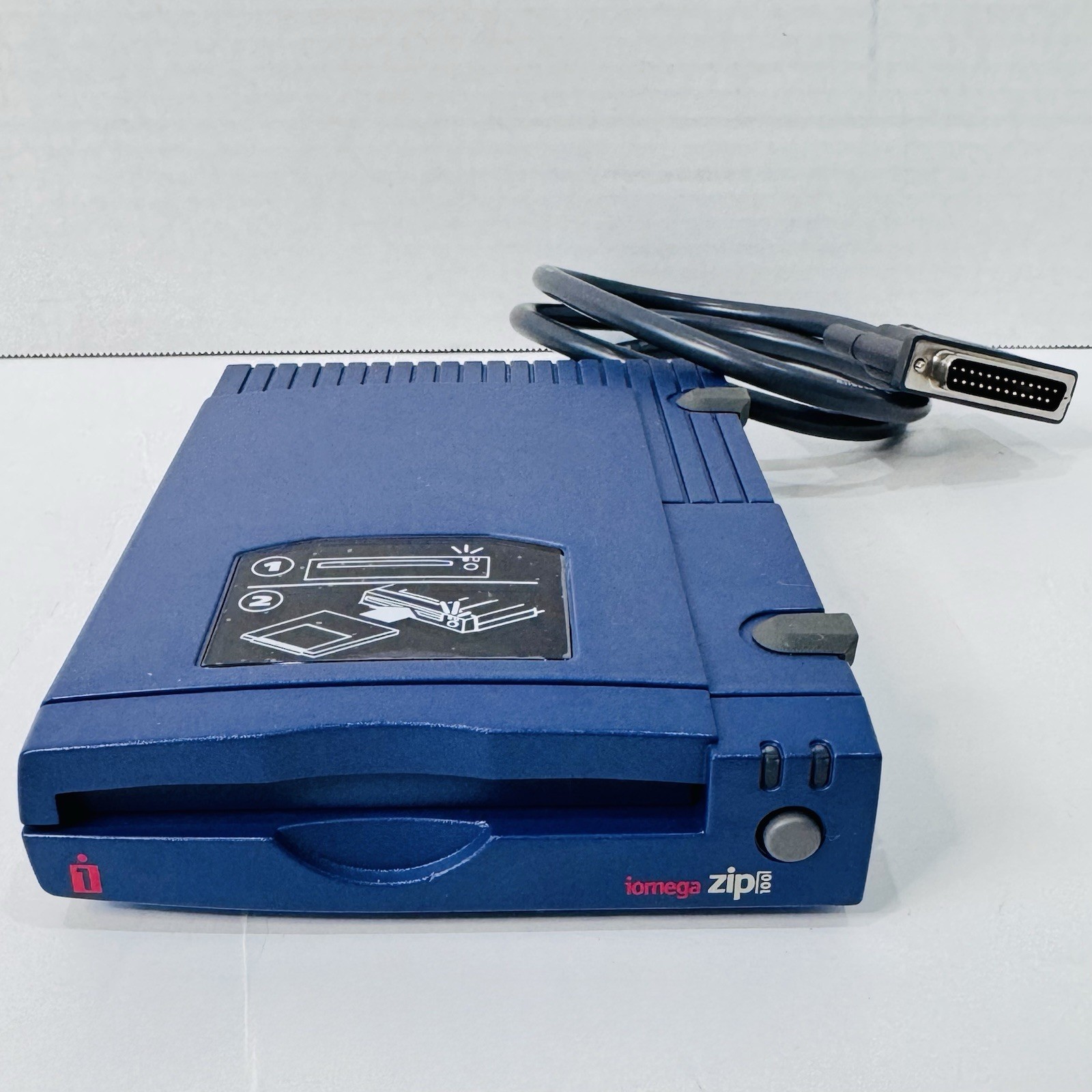 Vintage Iomega Zip 100 External 100MB PC Parallel Port Drive Z100P2 UNTESTED