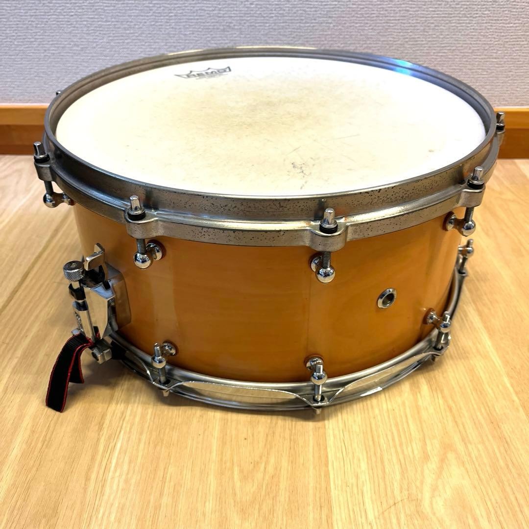 pearl zenithal resonator snare case included