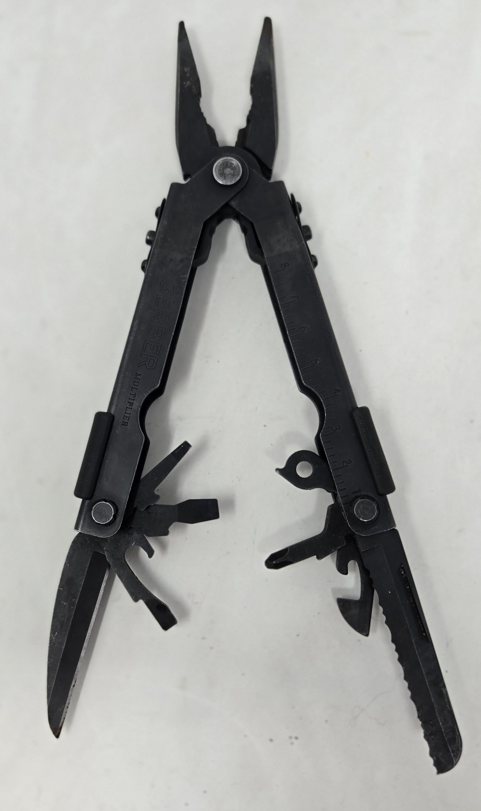 Gerber Multi-Plier 600 Carbide Multiplier Multitool Knife Pliers With Case Black