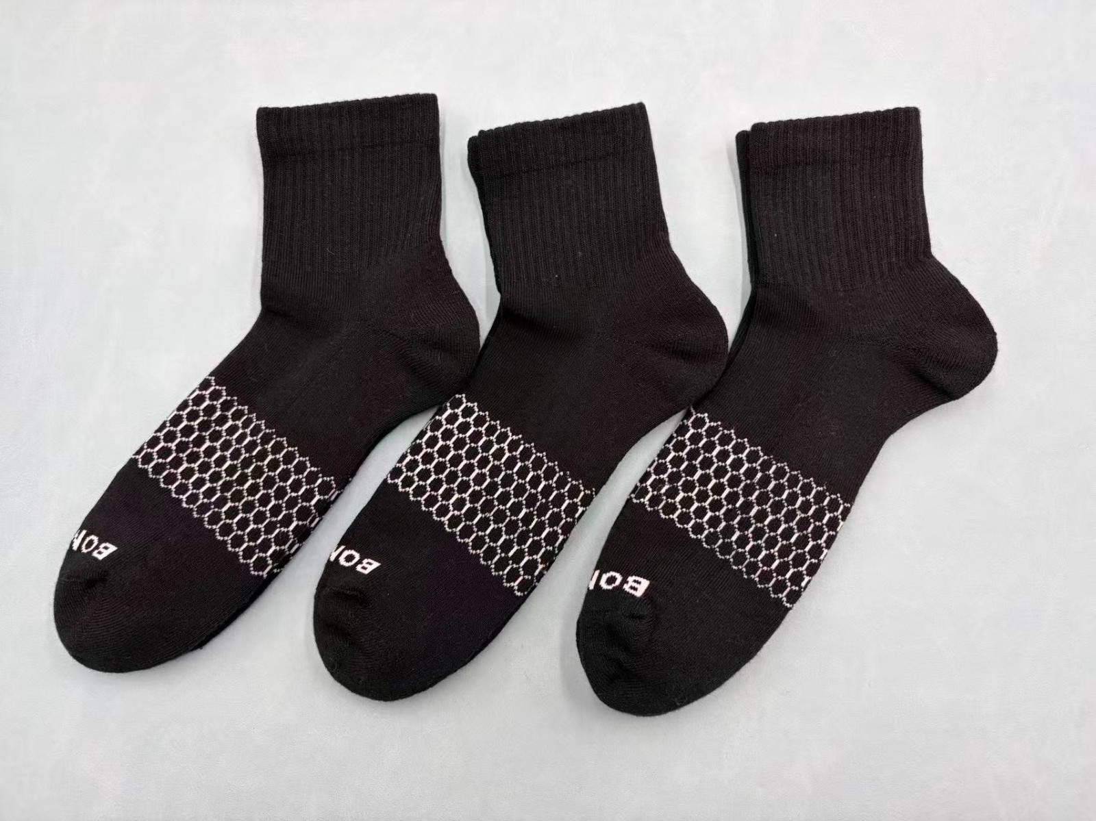 3 Pairs Bombas Men's Solid Quarter socks Size XL black