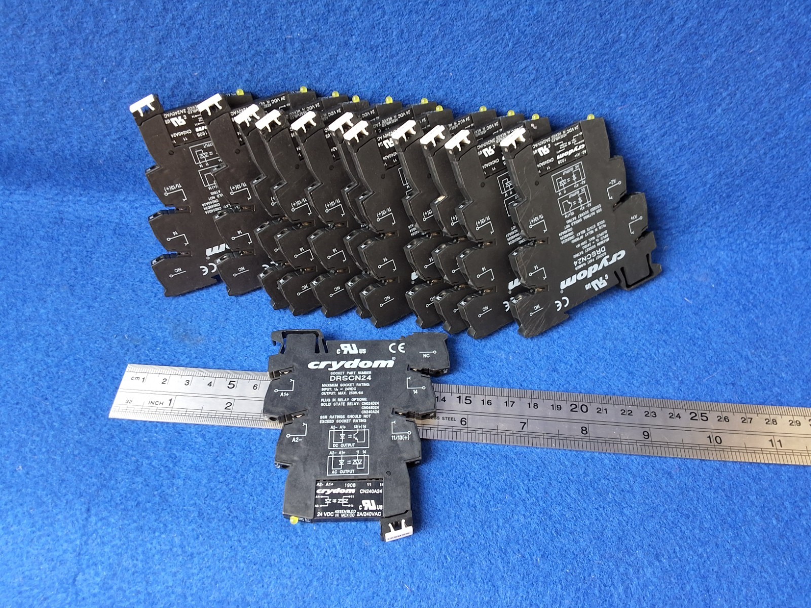 Sensata Crydom DIN Rail Mount Solid State Relay Assy P/N: DRA-CN240A24 lot of 12