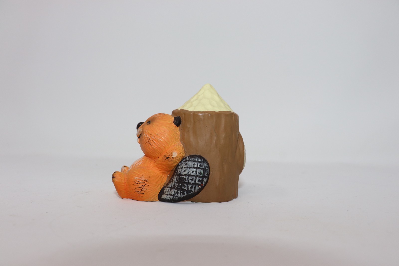 1982 Enesco Critter Sitters Orange Beaver Pencil Sharpener