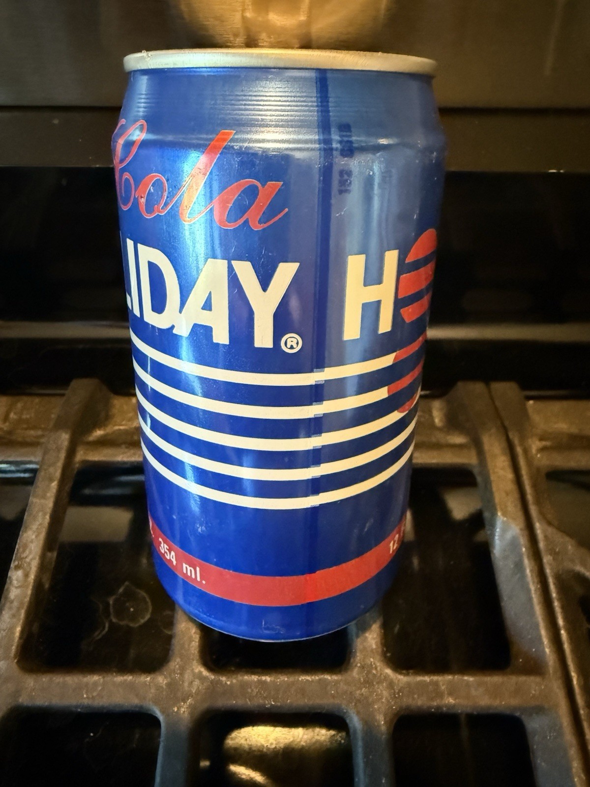 HOLIDAY COLA soda 🥤can - CHATTANOOGA, TN 🇺🇸