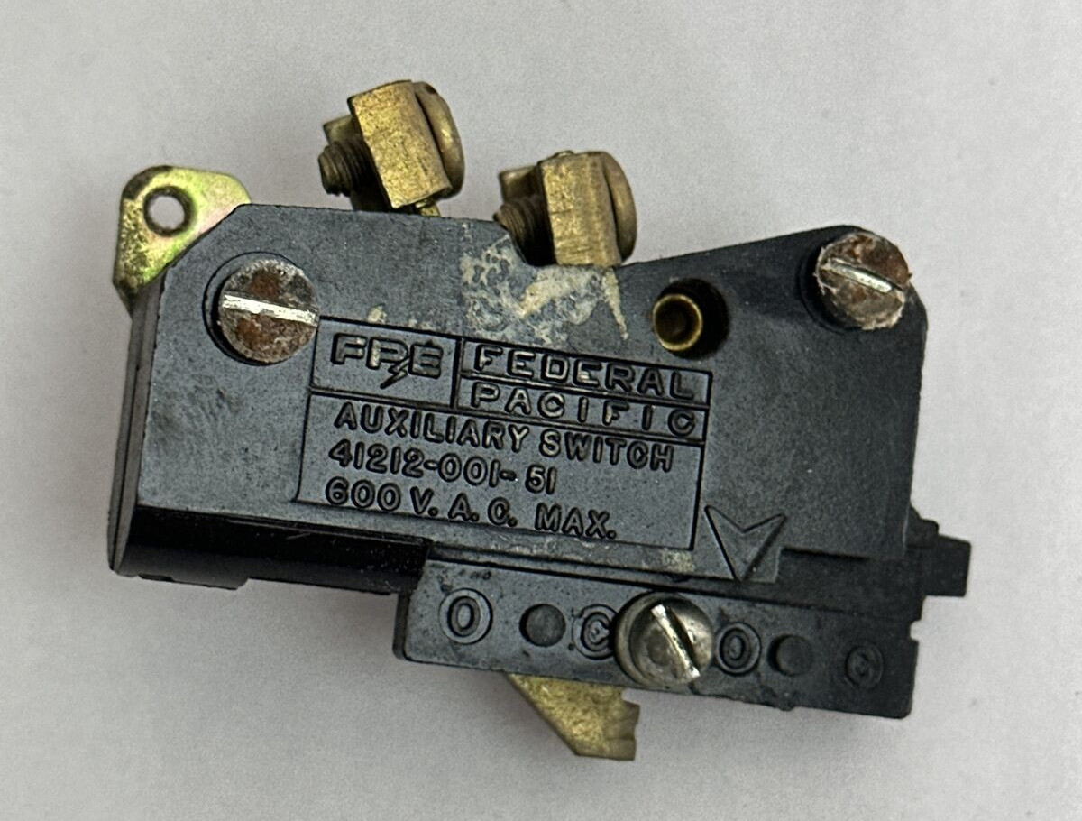 FEDERAL PACIFIC ELETRIC 41212-001-51 AUXILIARY SWITCH 600VAC