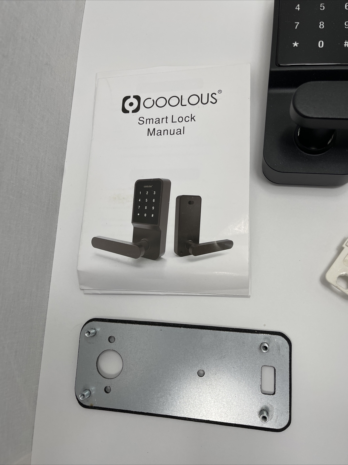 Bluetooth Touchscreen Smart Lock Anti-peep Code Adjustable Handle Works with iOS