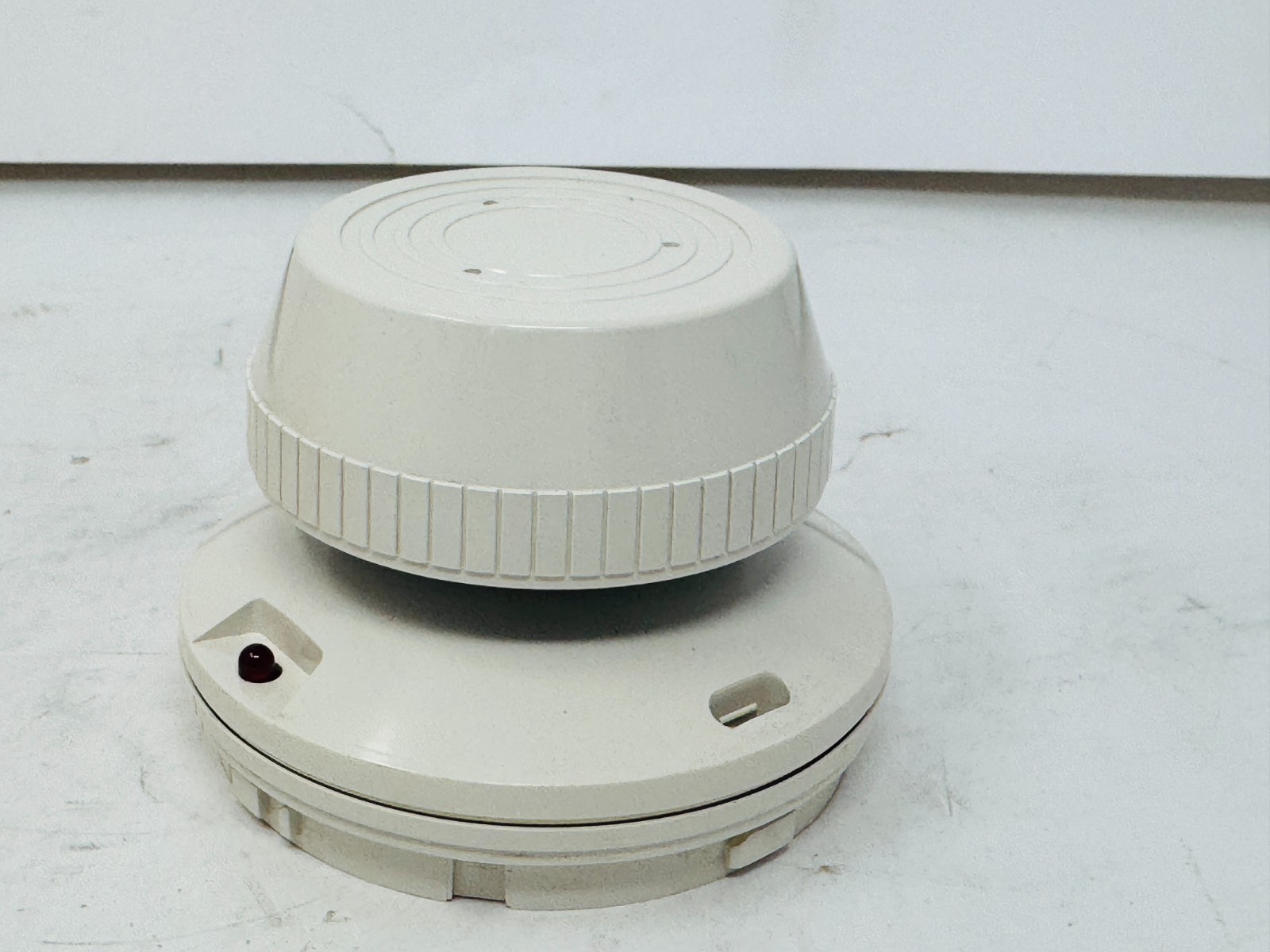 System Sensor ionization Plug-in Smoke Detector Model 1451A Open Box