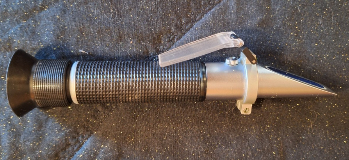Hand Held Refractometer