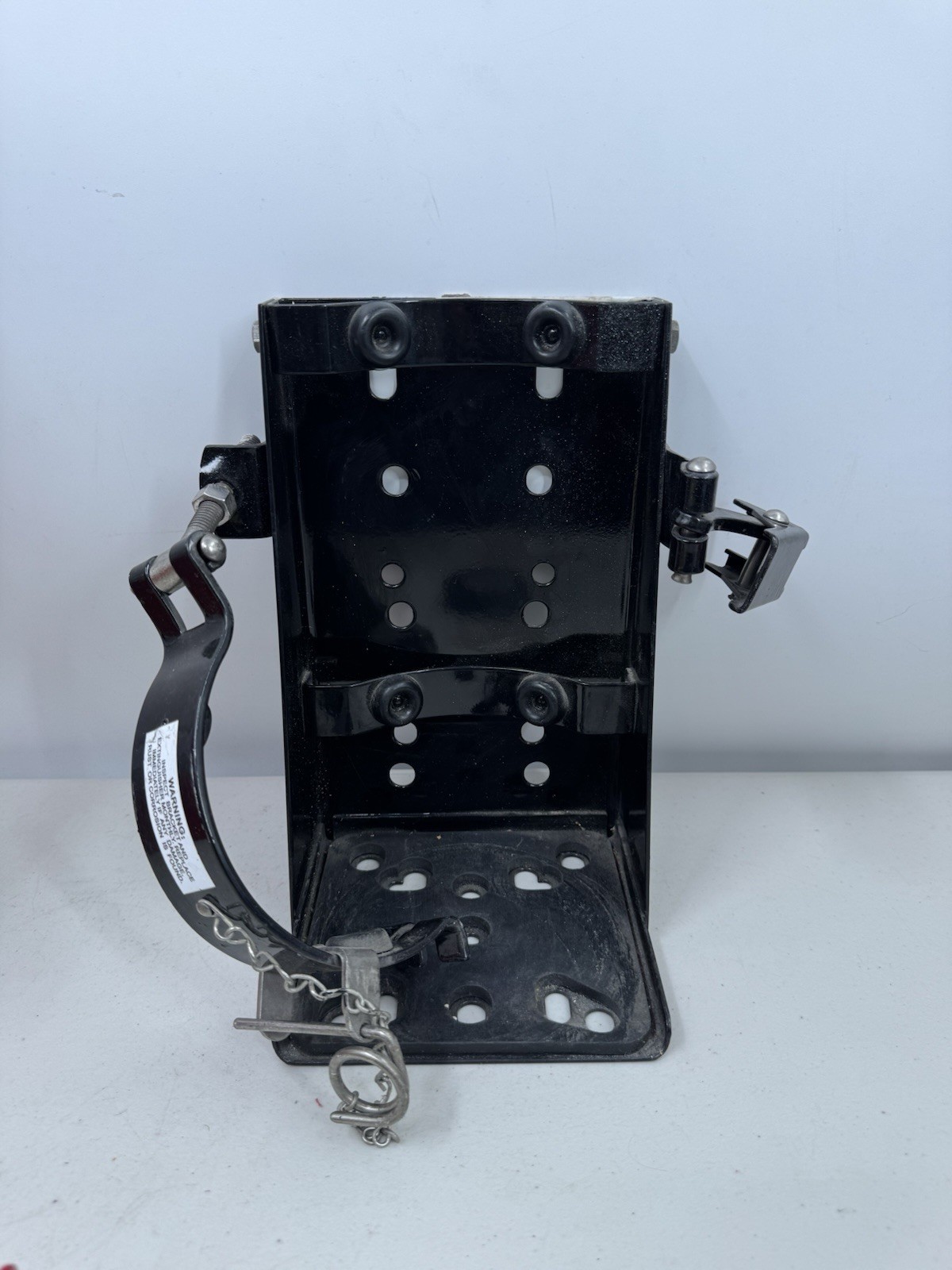 KIDDE Fire Extinguisher Mounting Bracket Steel For 10 lb Tank Weight 366242