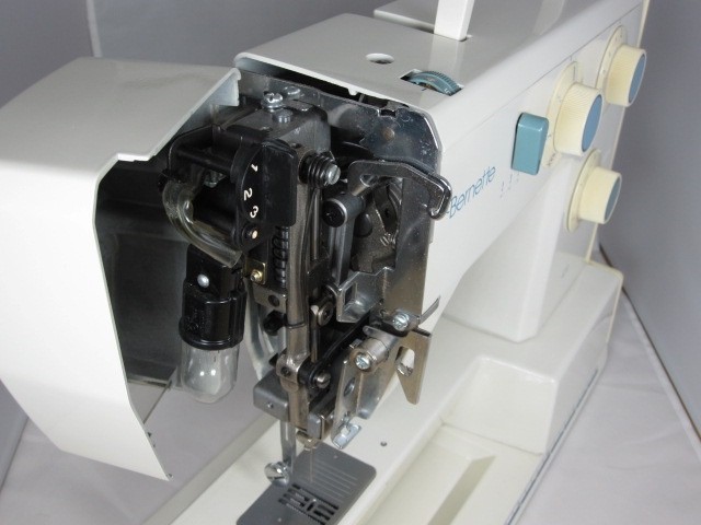 Bernette 420 sewing machine