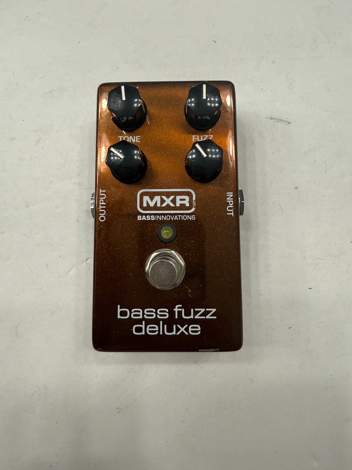 MXR Dunlop M84 Bass Fuzz Deluxe Guitar Effect Pedal