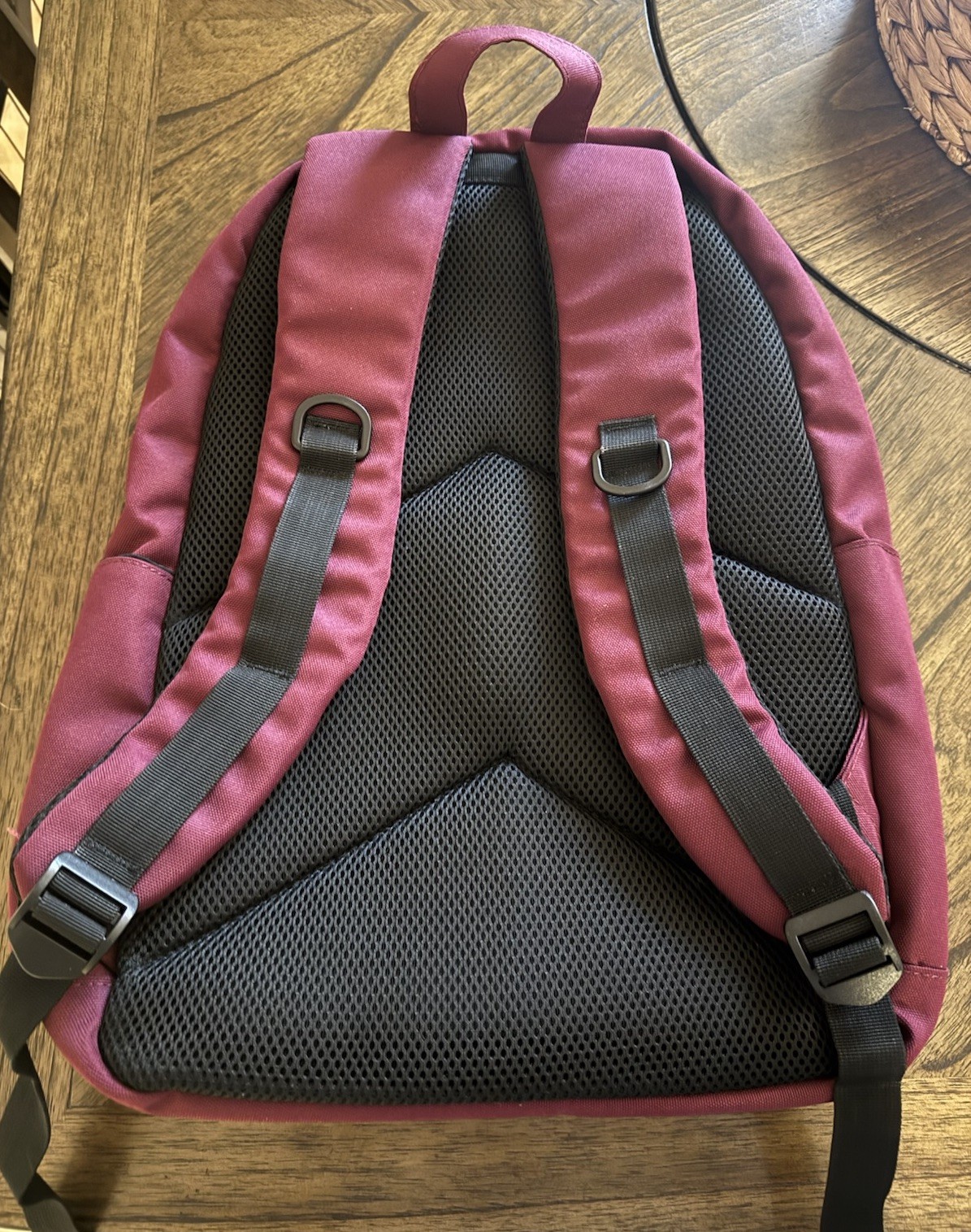 Vaschy Hiking Backpack Burgundy Gray Black Padded Straps Multiple Pockets Zip