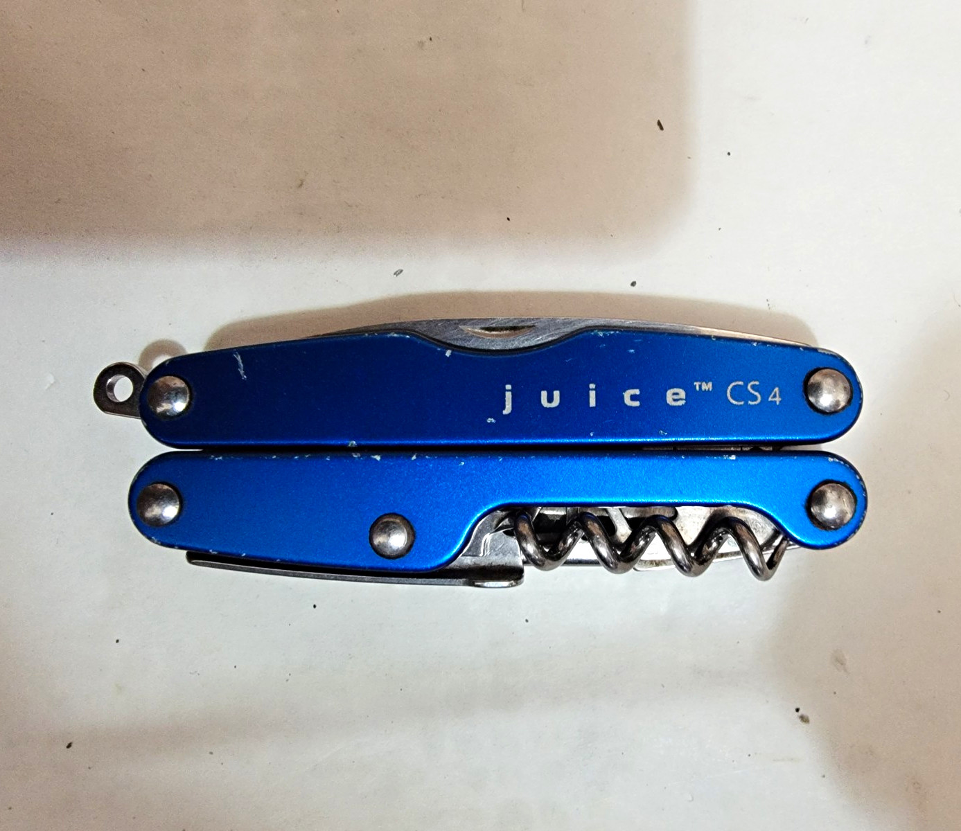 Leatherman Juice CS4 Blue Multi-Tool Folding Pliers Knife Scissors Corkscrew