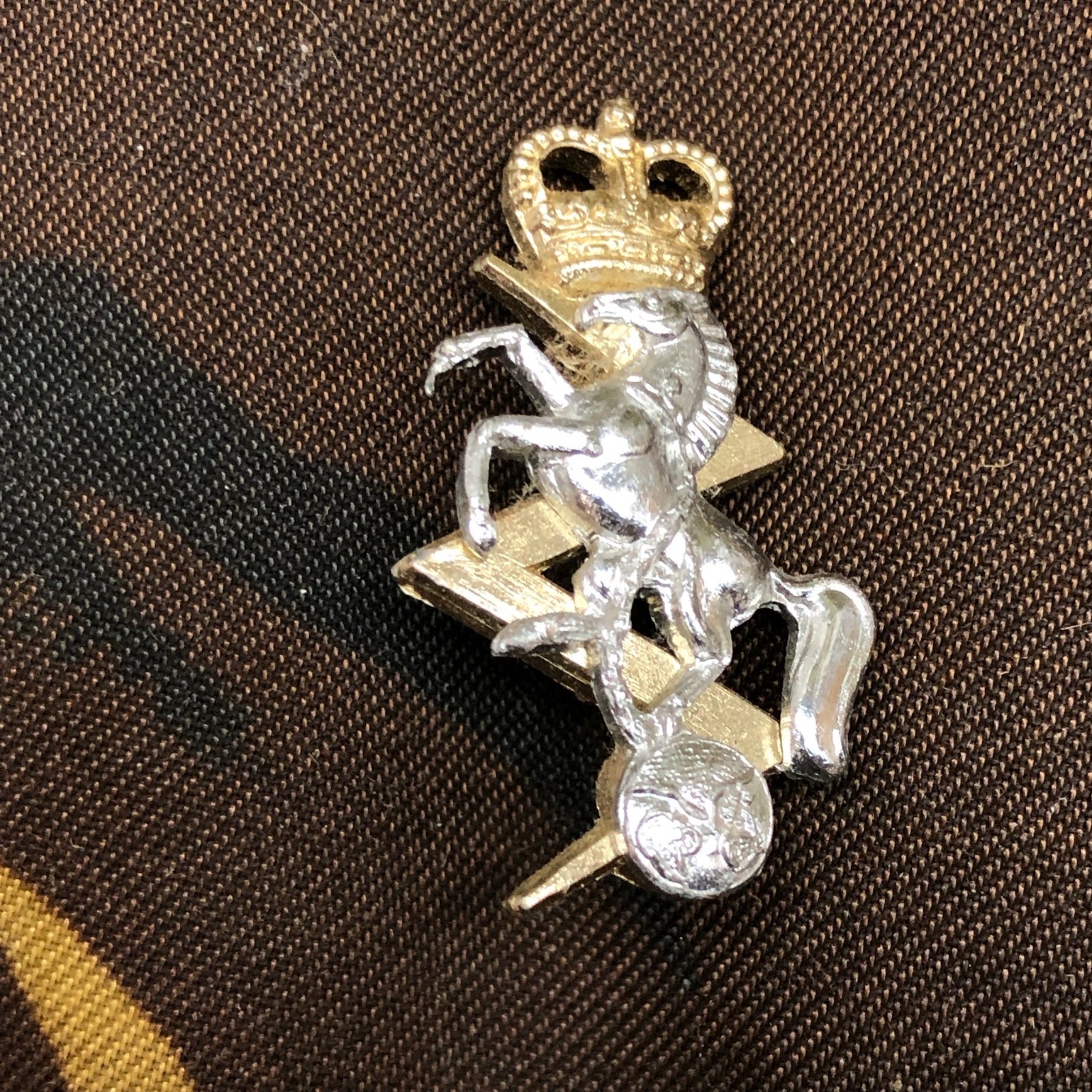 Royal Electrical and Mechanical Engineers - Original British Army Collar Badge