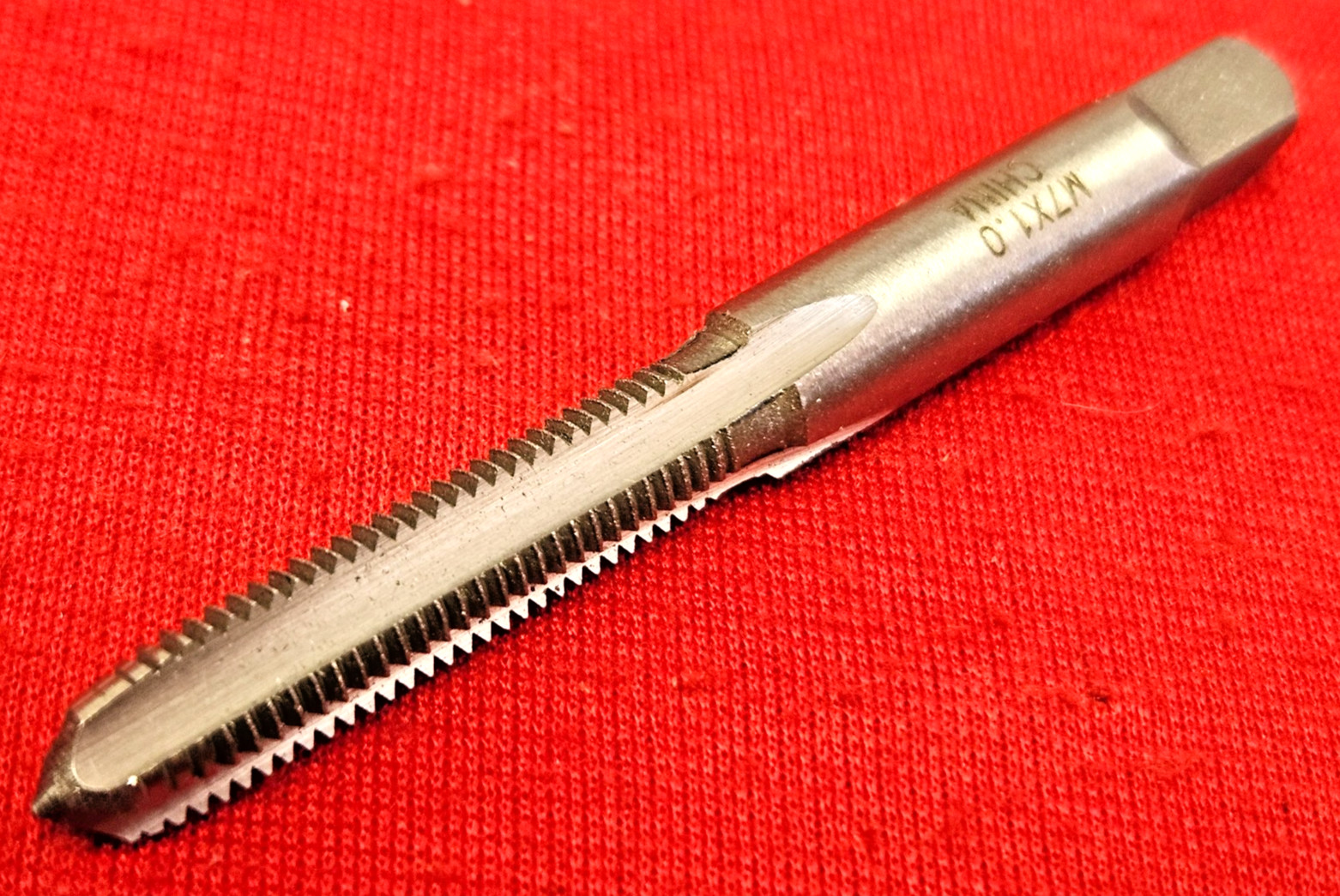 M7 X 1.0 Plug Hand Tap DWTCS7X1P Carbon Steel RH 4 Flute Metric by Drill America