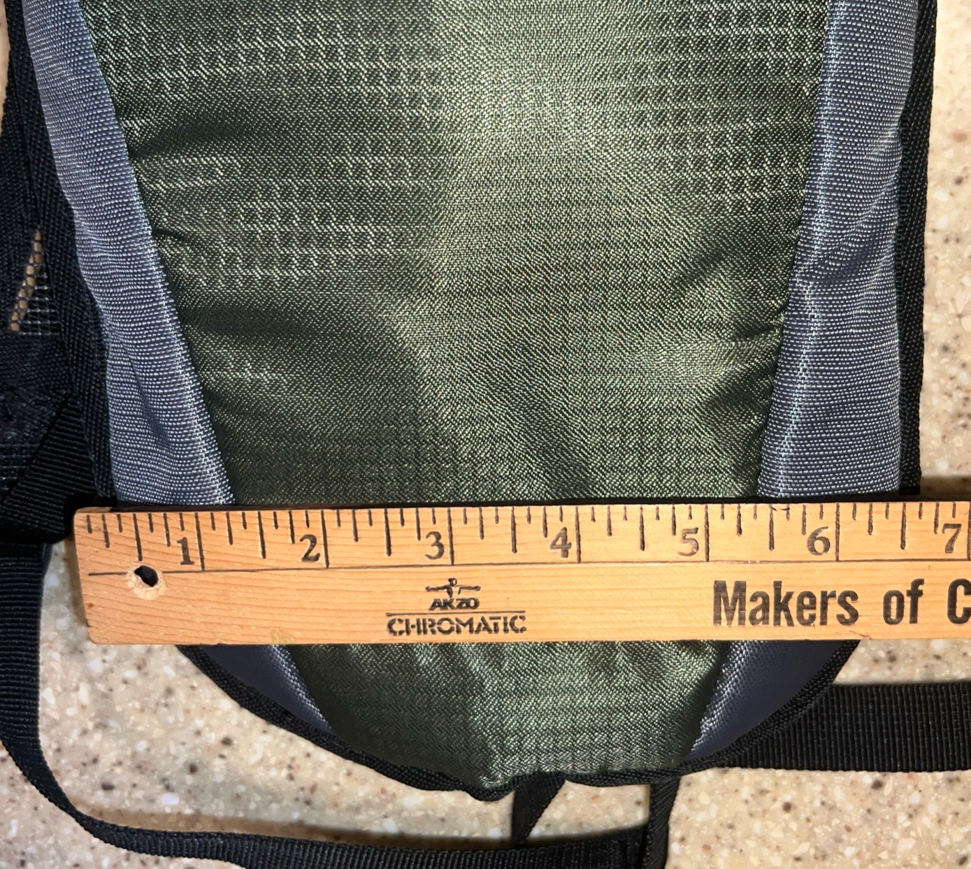 Bass Pro Shops Eclipse 1.5L/50-oz. Hydration Pack New Without Tags