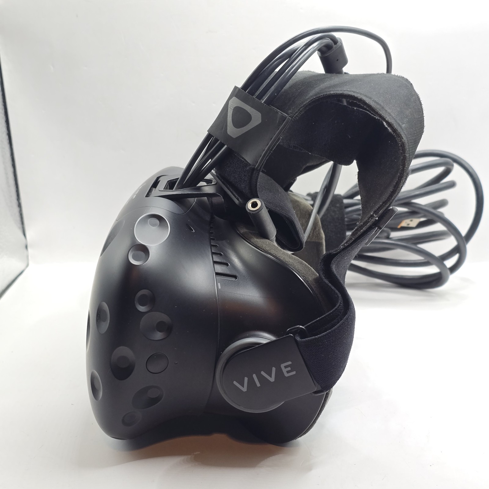 HTC Vive - Virtual Reality (VR) Headset only TESTED