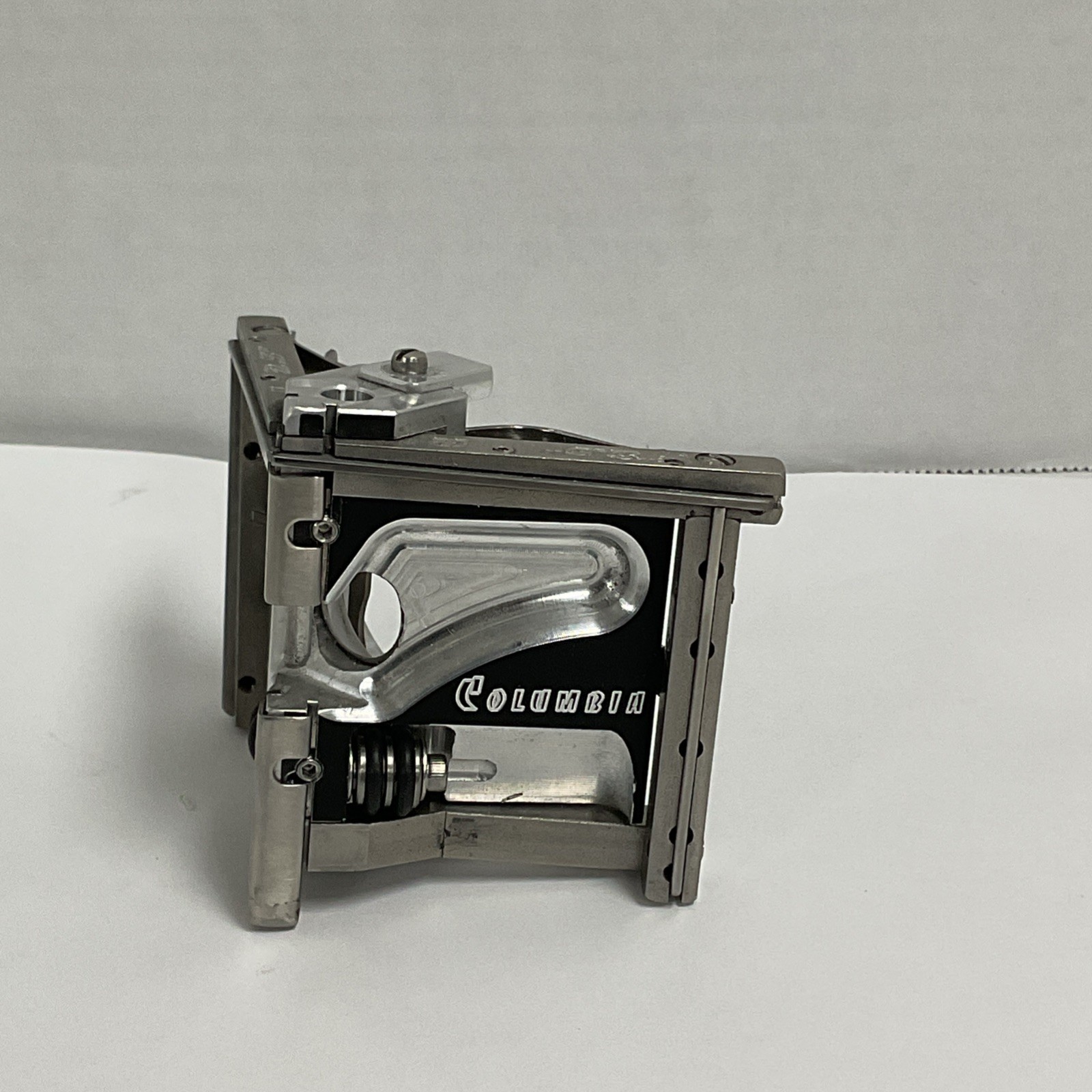 Columbia Angle Head/Corner Finisher 2.5"