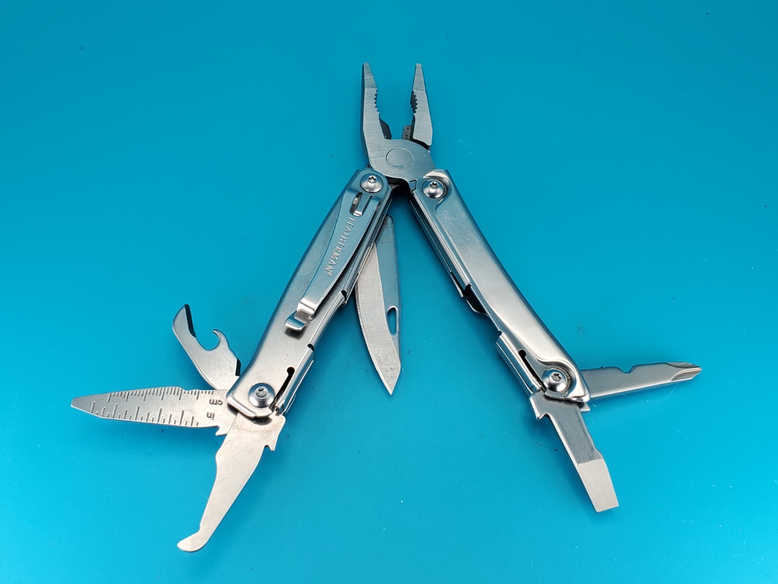 Leatherman Rev 3.8" Multi-Tool, Stainless!