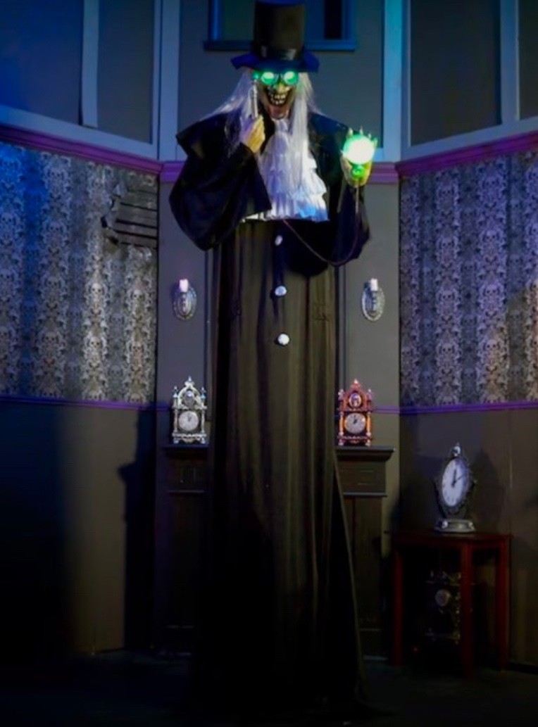 U26671 Haunted Living 7 Pop Up Keeper of Time Lighted Animatronic BNIB H G3D
