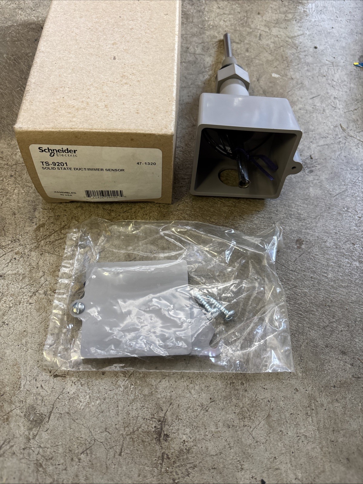 New Schneider Electric TS-9201 Remote Air Duct/Immersion Sensor