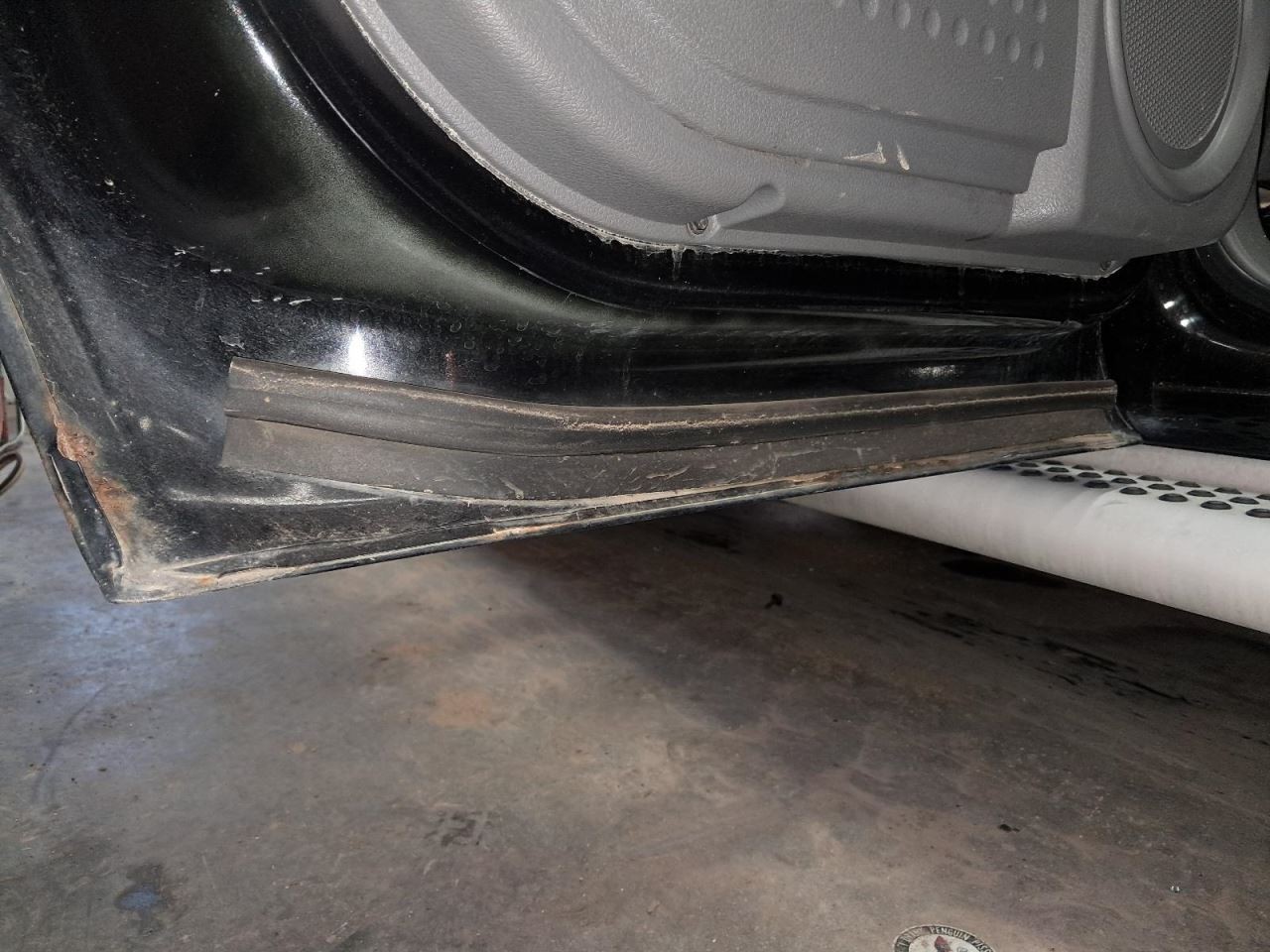 Driver Left Front Spindle/Knuckle Fits 04-09 DURANGO 1516512