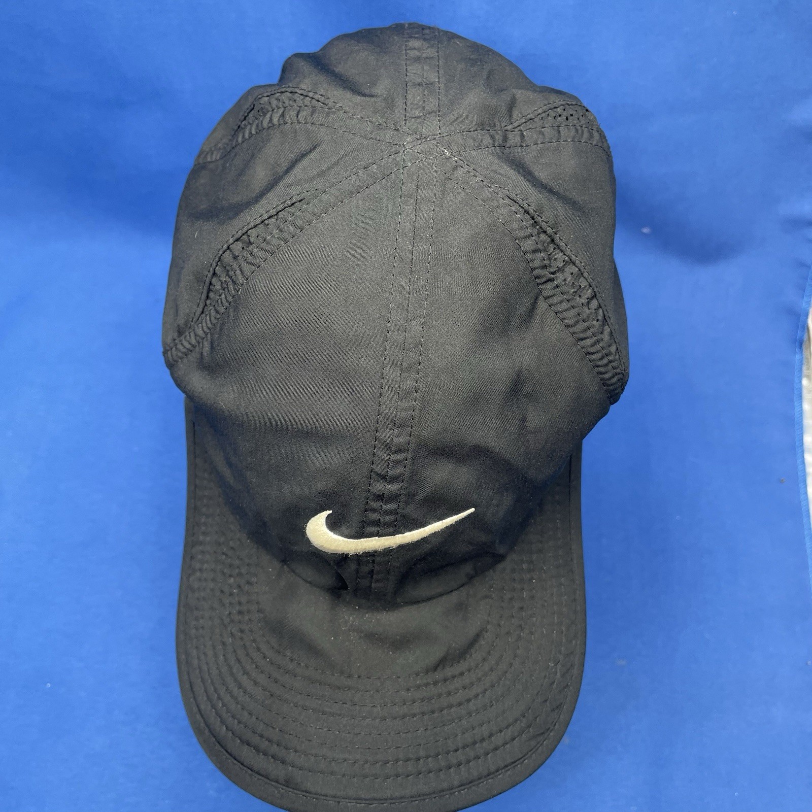 Nike Dri-Fit Hat Black Featherlight 6 Panel Vented Running Strapback Cap
