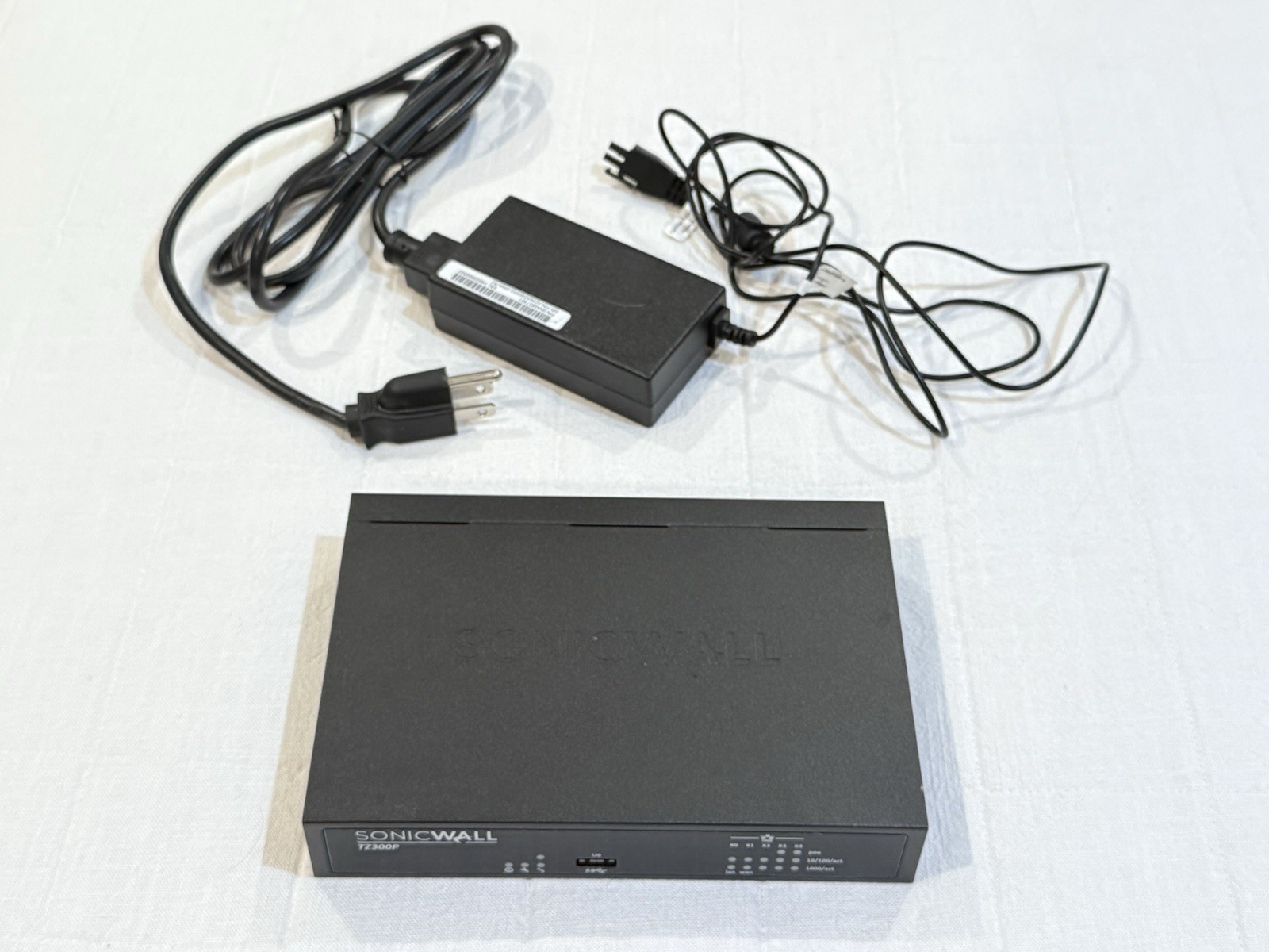 SonicWall TZ300 Network Security Appliance Firewall Router with AC Adapter
