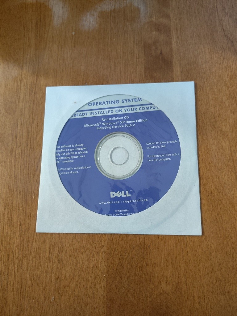 Microsoft Windows XP Home Edition SP2 Version 2004 P/N H8527- DELL PC 32bit