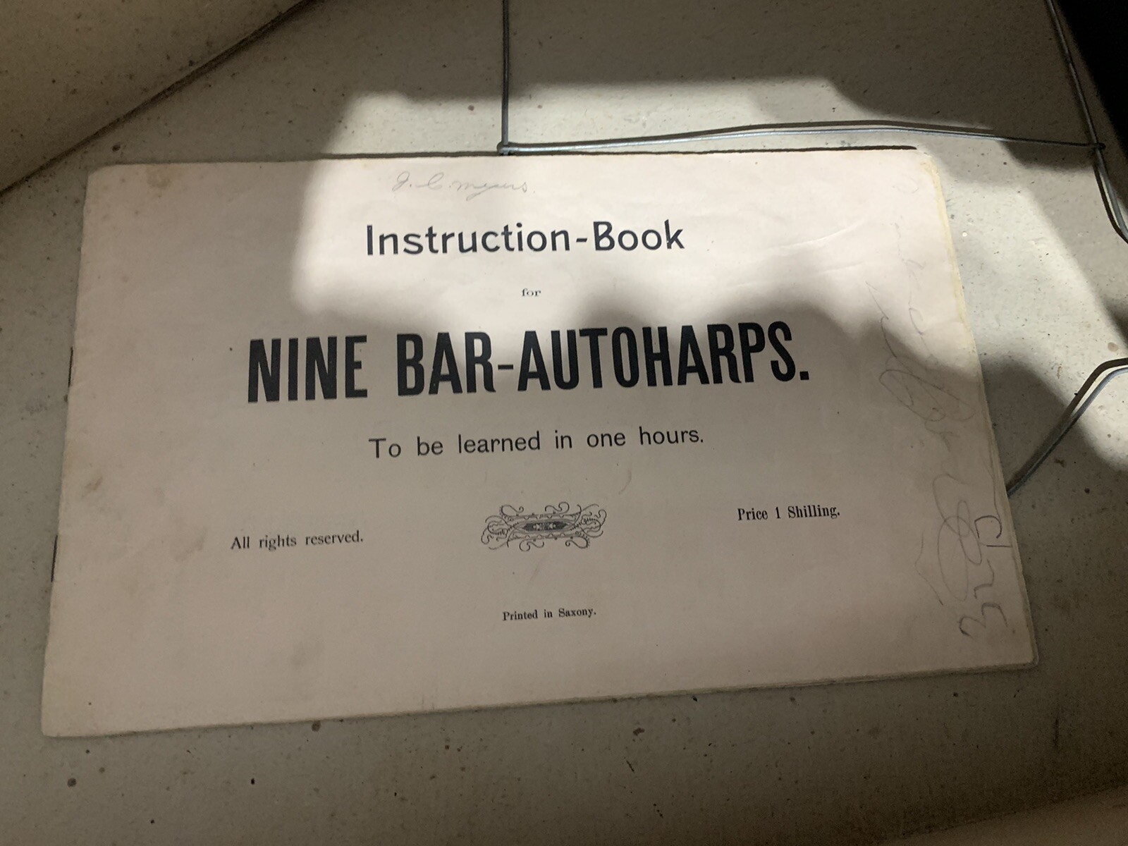 Vintage Improved 8 Bar Improved Autoharp