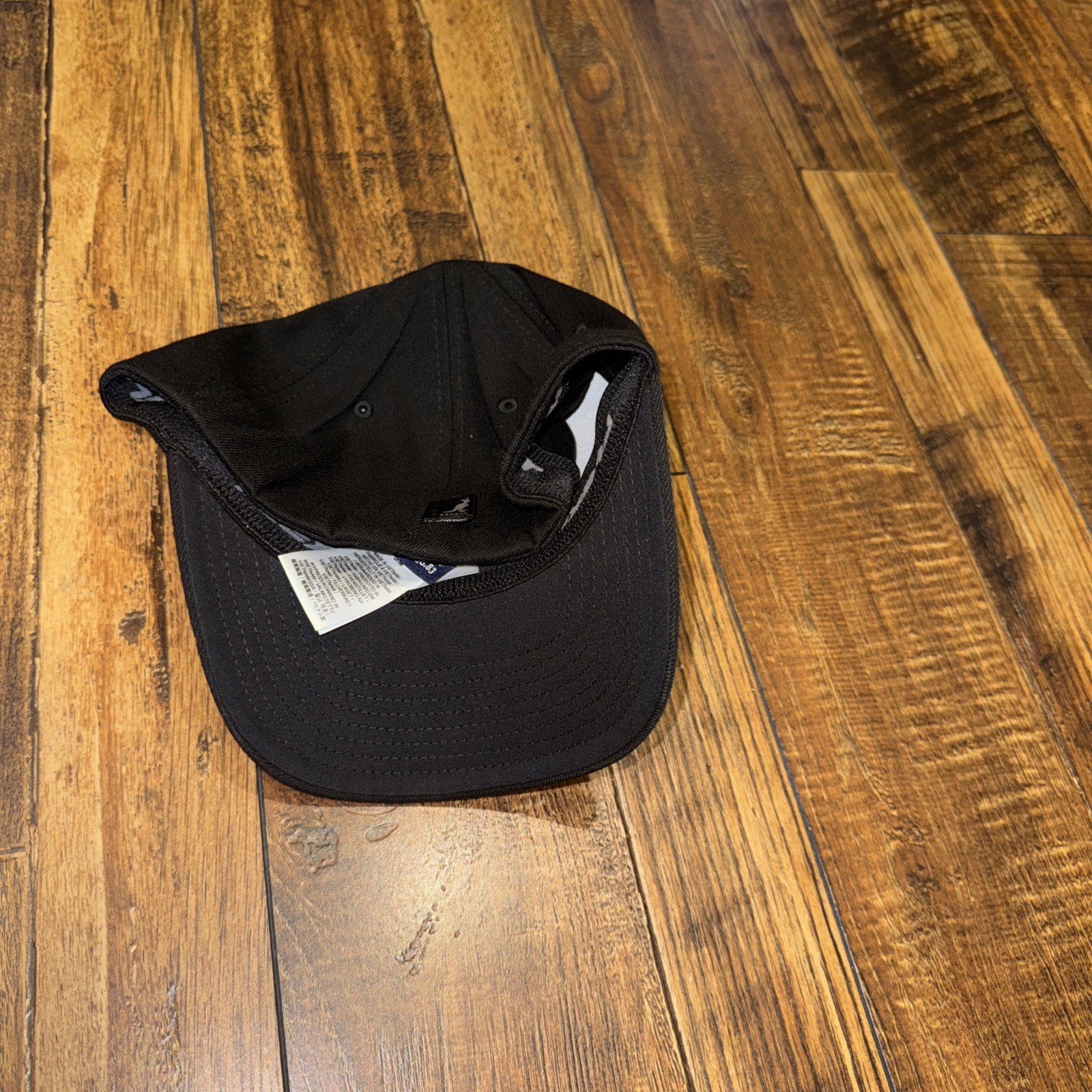 KANGOL Logo Wool FlexFit Fitted Baseball Cap S/M - Black