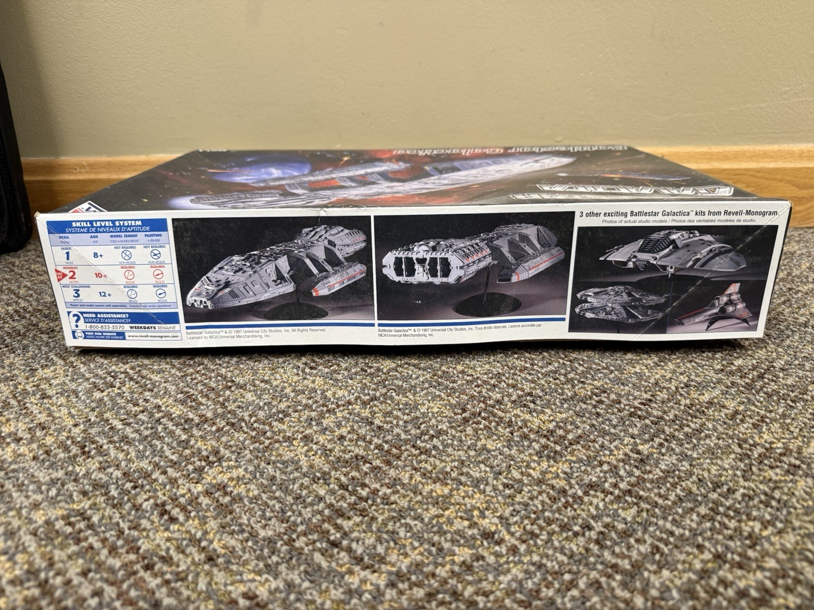 Battlestar Galactica Revell 04816 Model Kit Monogram Complete