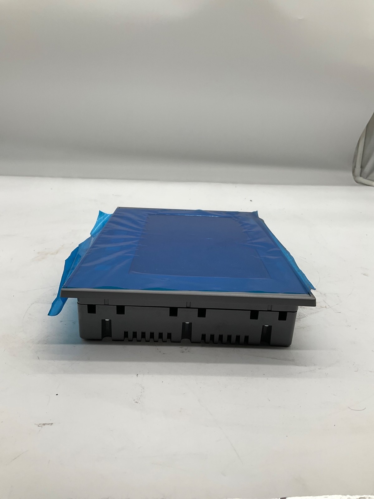 SIEMENS 6AV2123-2JB03-0AX0 SIMATIC HMI KTP900 Basic Panel USED